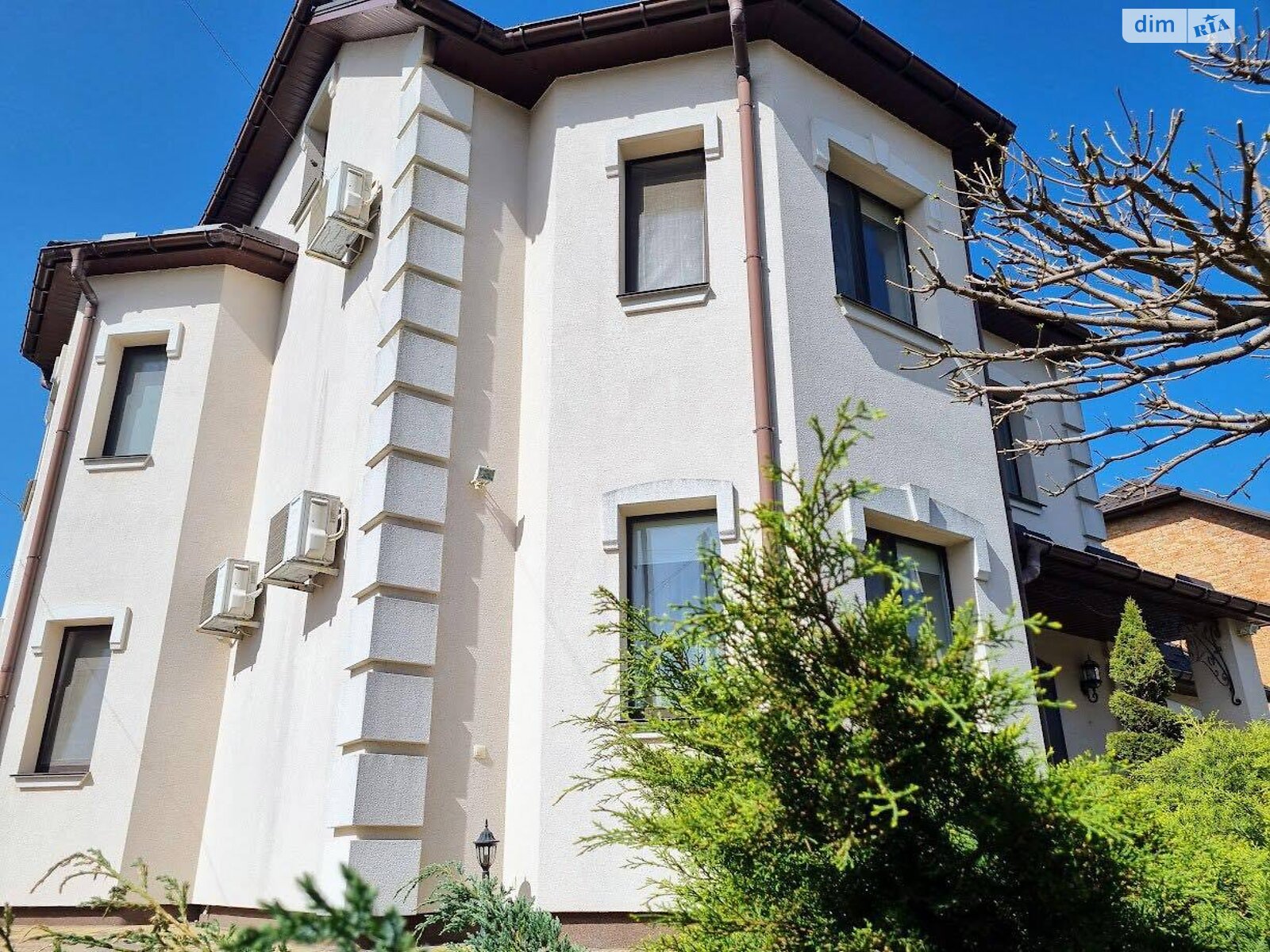 трехэтажный дом с верандой, 250 кв. м, кирпич. Продажа в Агрономичном фото 1 трехэтажный дом с верандой, 250 кв. м, кирпич. Продажа в Агрономичном фото 1