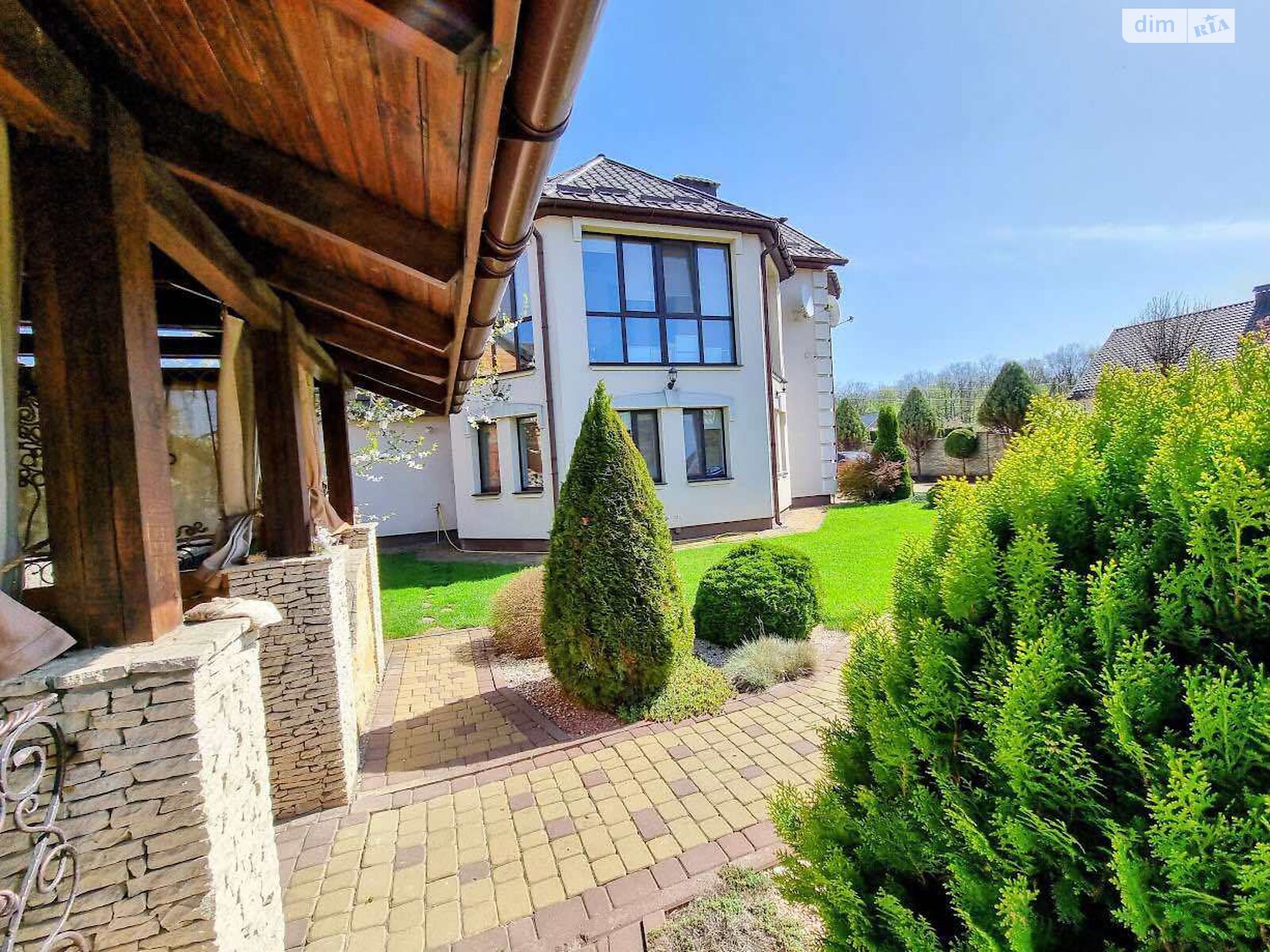 трехэтажный дом с верандой, 250 кв. м, кирпич. Продажа в Агрономичном фото 1 трехэтажный дом с верандой, 250 кв. м, кирпич. Продажа в Агрономичном фото 1