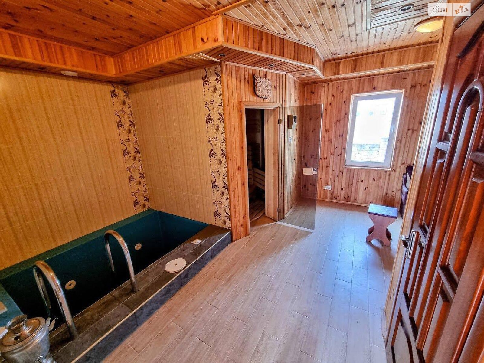 трехэтажный дом с верандой, 250 кв. м, кирпич. Продажа в Агрономичном фото 1 трехэтажный дом с верандой, 250 кв. м, кирпич. Продажа в Агрономичном фото 1