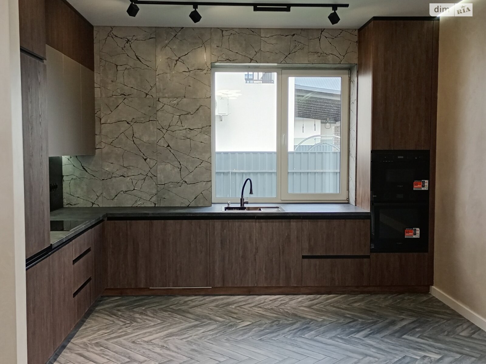 двухэтажный дом с гаражом, 130 кв. м, кирпич. Продажа в Бохониках фото 1 двухэтажный дом с гаражом, 130 кв. м, кирпич. Продажа в Бохониках фото 1
