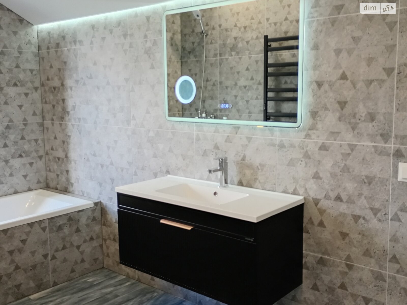 двухэтажный дом с гаражом, 130 кв. м, кирпич. Продажа в Бохониках фото 1 двухэтажный дом с гаражом, 130 кв. м, кирпич. Продажа в Бохониках фото 1