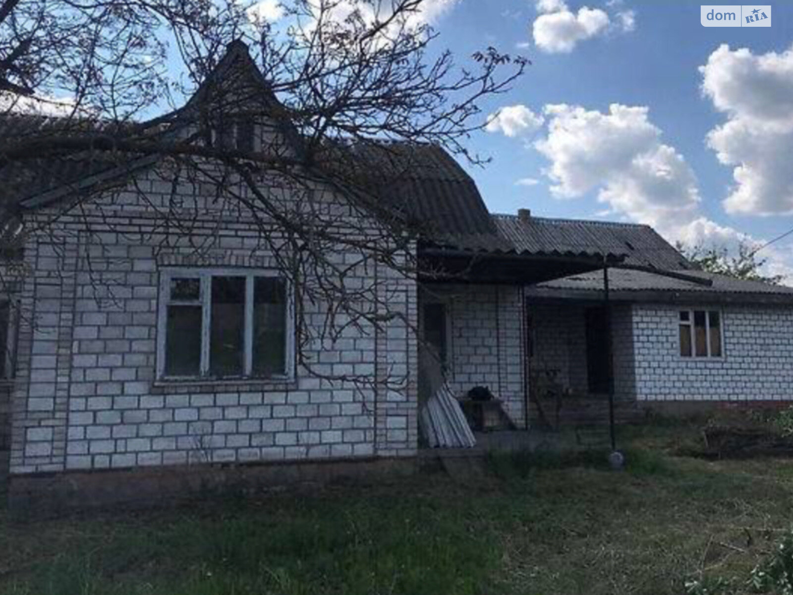 одноповерховий будинок з гаражем, 150 кв. м, пеноблок. Продаж у Комарові фото 1