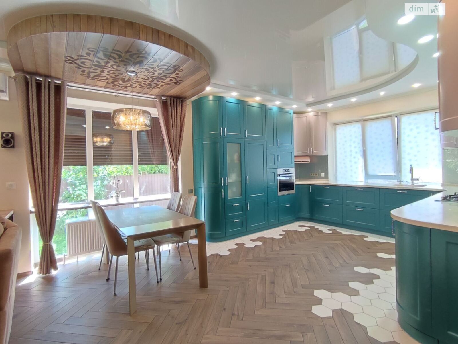 двоповерховий будинок з гаражем, 204.6 кв. м, цегла. Продаж в Вінниці, район Корея фото 1 двоповерховий будинок з гаражем, 204.6 кв. м, цегла. Продаж в Вінниці, район Корея фото 1