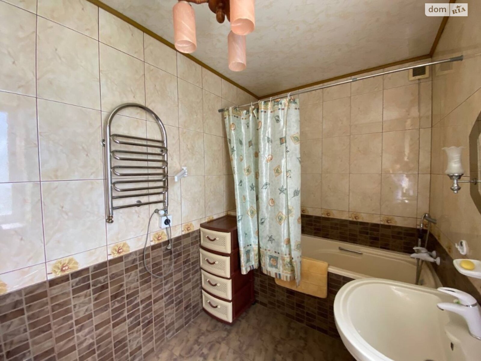 трехэтажный дом с отоплением, 362 кв. м, кирпич. Продажа в Виннице район Корея фото 1 трехэтажный дом с отоплением, 362 кв. м, кирпич. Продажа в Виннице район Корея фото 1