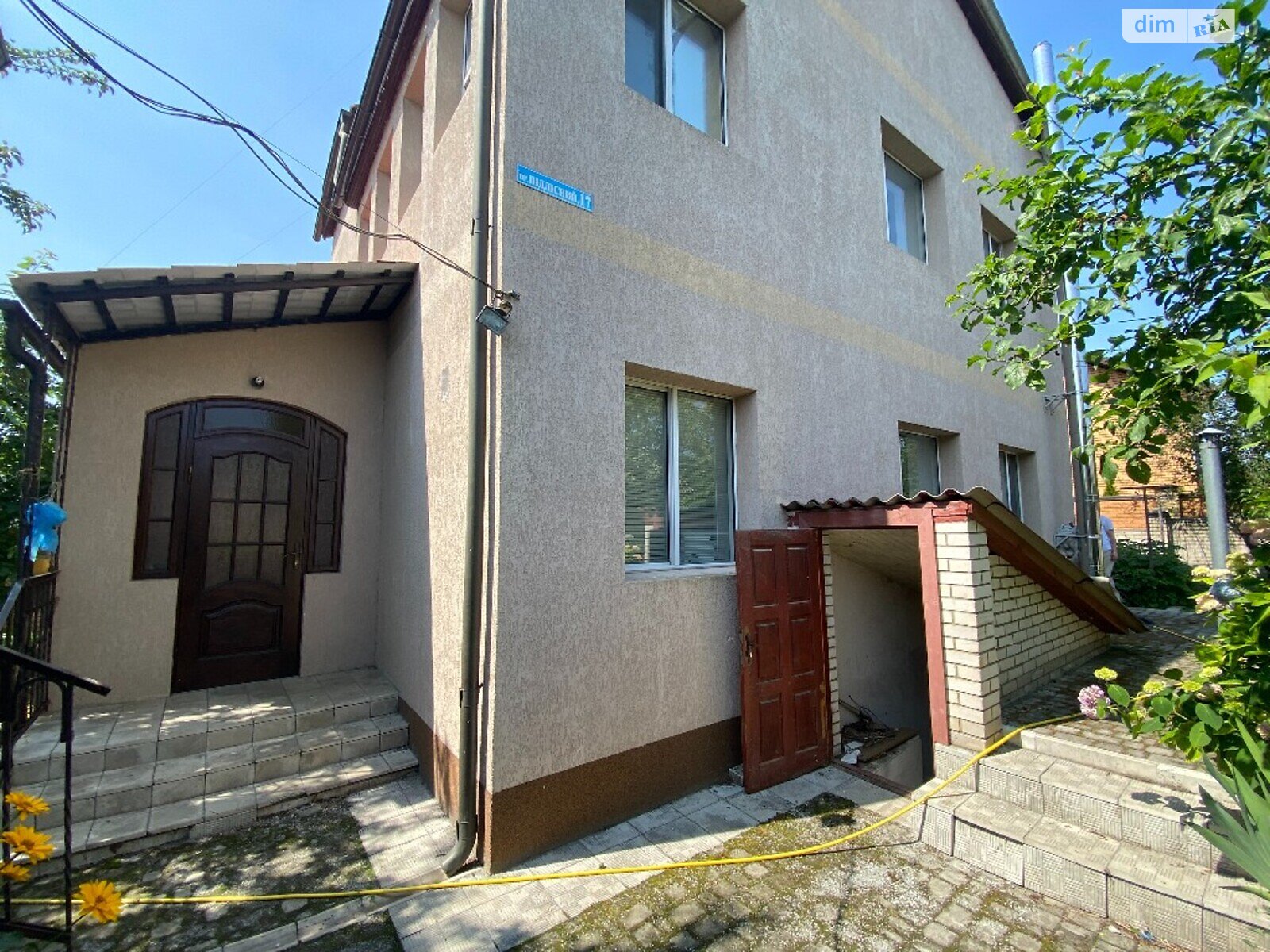 трехэтажный дом с отоплением, 220 кв. м, кирпич. Продажа в Виннице район Корея фото 1 трехэтажный дом с отоплением, 220 кв. м, кирпич. Продажа в Виннице район Корея фото 1