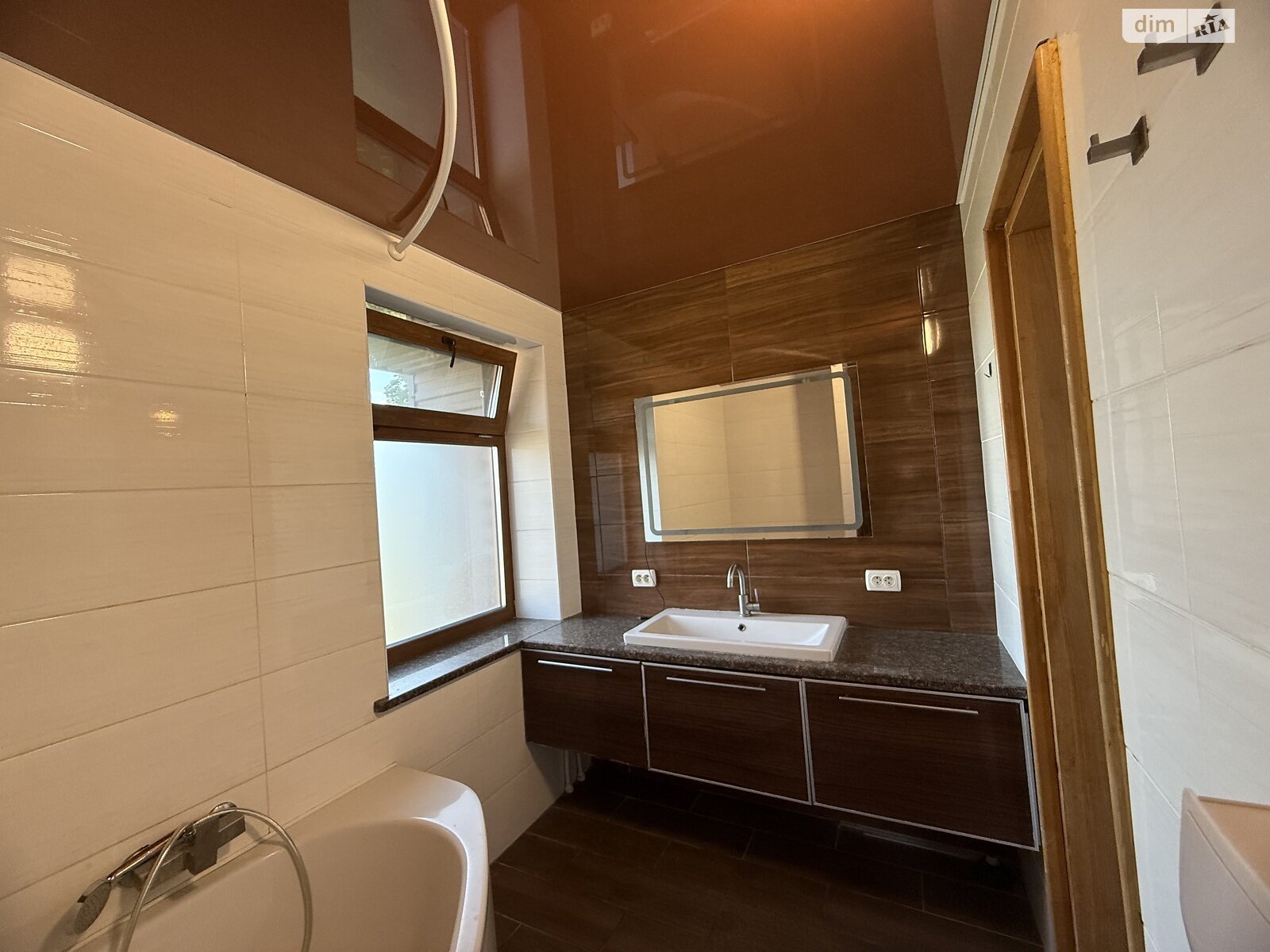 двухэтажный дом, 124.4 кв. м, кирпич. Продажа в Виннице район Корея фото 1 двухэтажный дом, 124.4 кв. м, кирпич. Продажа в Виннице район Корея фото 1