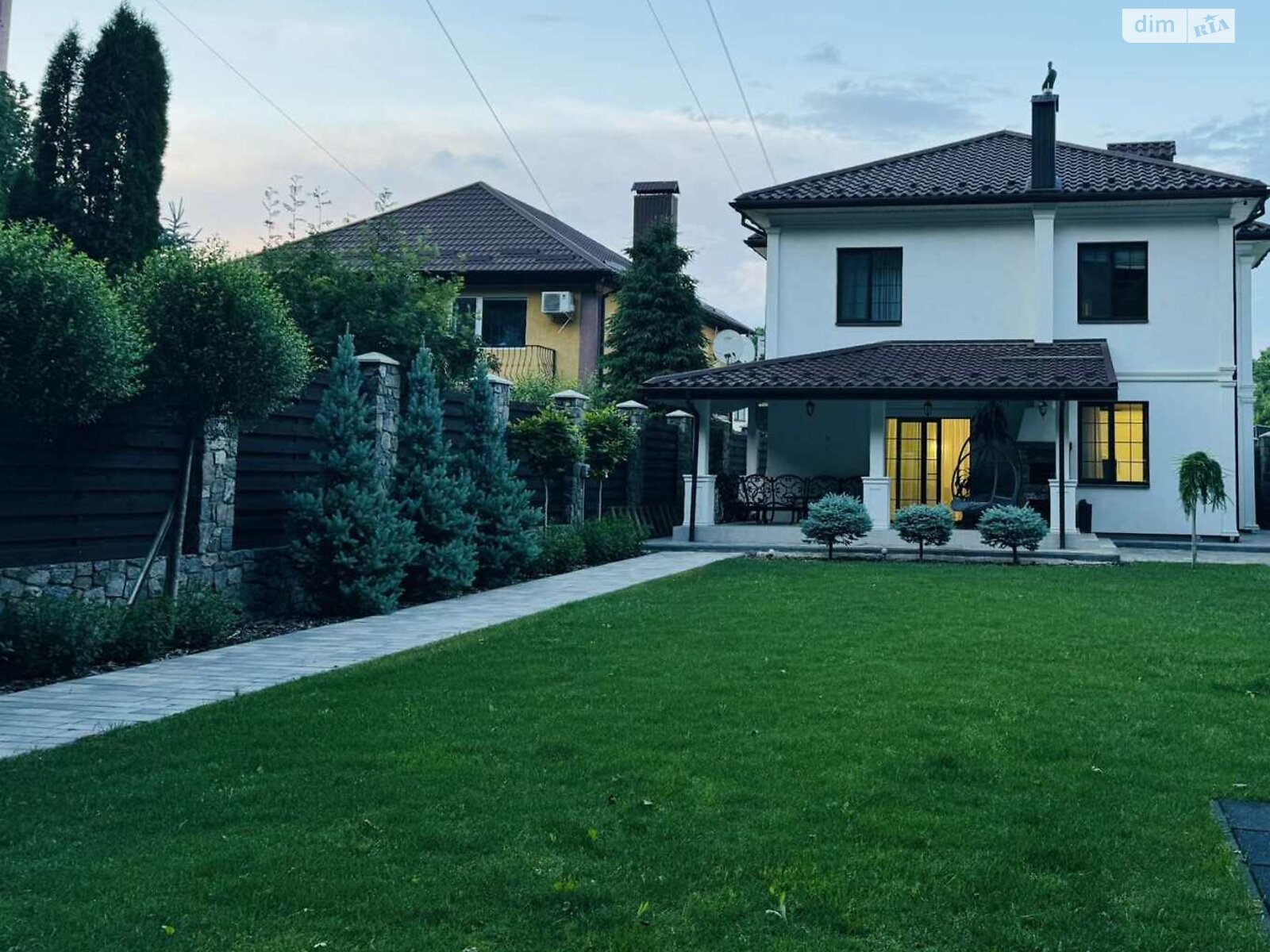 двоповерховий будинок з гаражем, 250 кв. м, кирпич. Продаж в Вінниці, район Корея фото 1 двоповерховий будинок з гаражем, 250 кв. м, кирпич. Продаж в Вінниці, район Корея фото 1