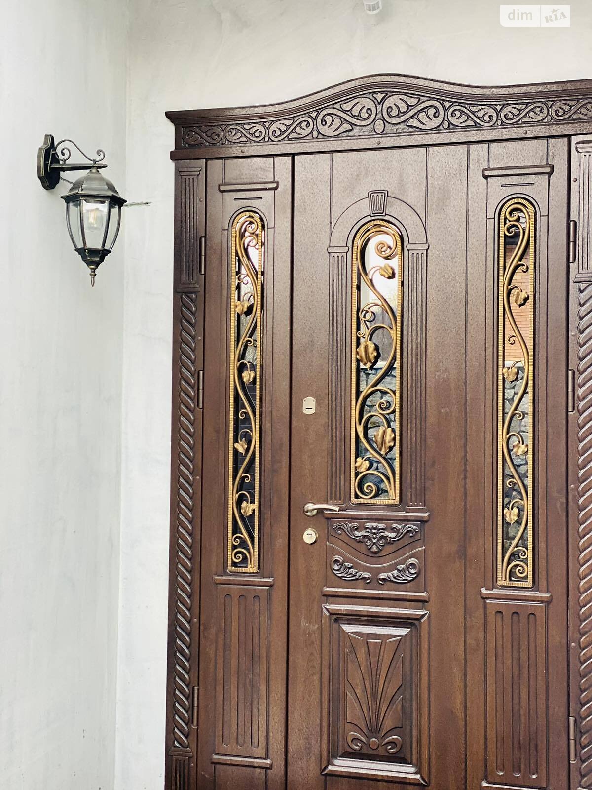 двоповерховий будинок з гаражем, 250 кв. м, кирпич. Продаж в Вінниці, район Корея фото 1 двоповерховий будинок з гаражем, 250 кв. м, кирпич. Продаж в Вінниці, район Корея фото 1