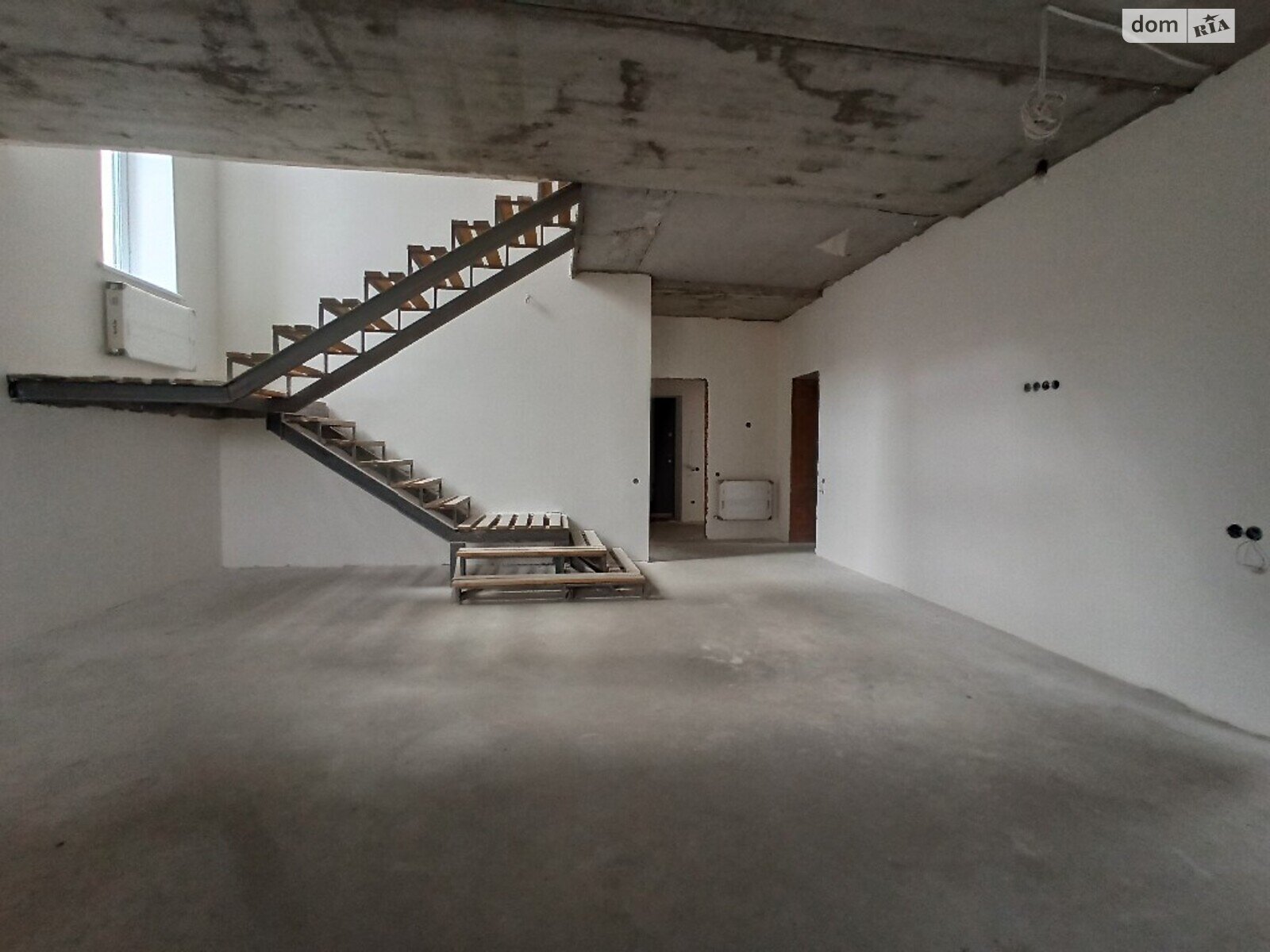 двухэтажный дом с балконом, 285 кв. м, кирпич. Продажа в Виннице район Корея фото 1 двухэтажный дом с балконом, 285 кв. м, кирпич. Продажа в Виннице район Корея фото 1