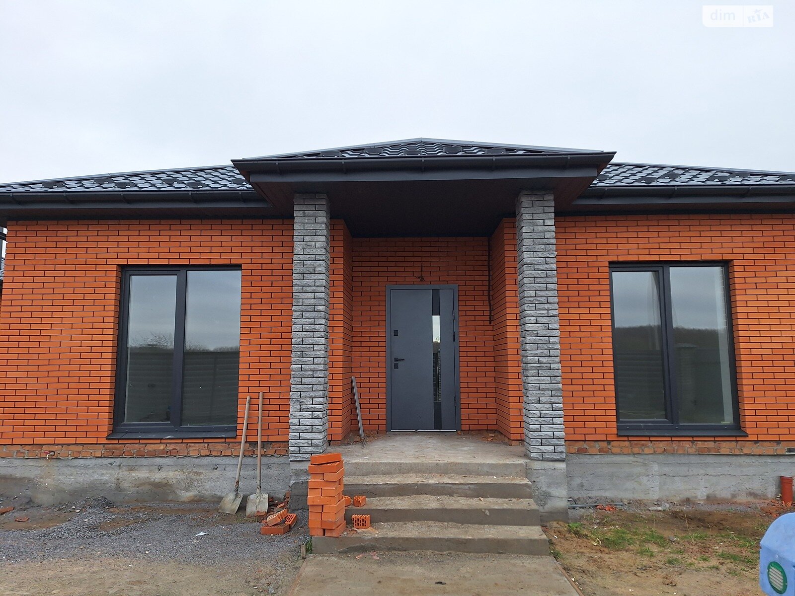 одноэтажный дом, 100 кв. м, кирпич. Продажа в Виннице район Старый город фото 1 одноэтажный дом, 100 кв. м, кирпич. Продажа в Виннице район Старый город фото 1