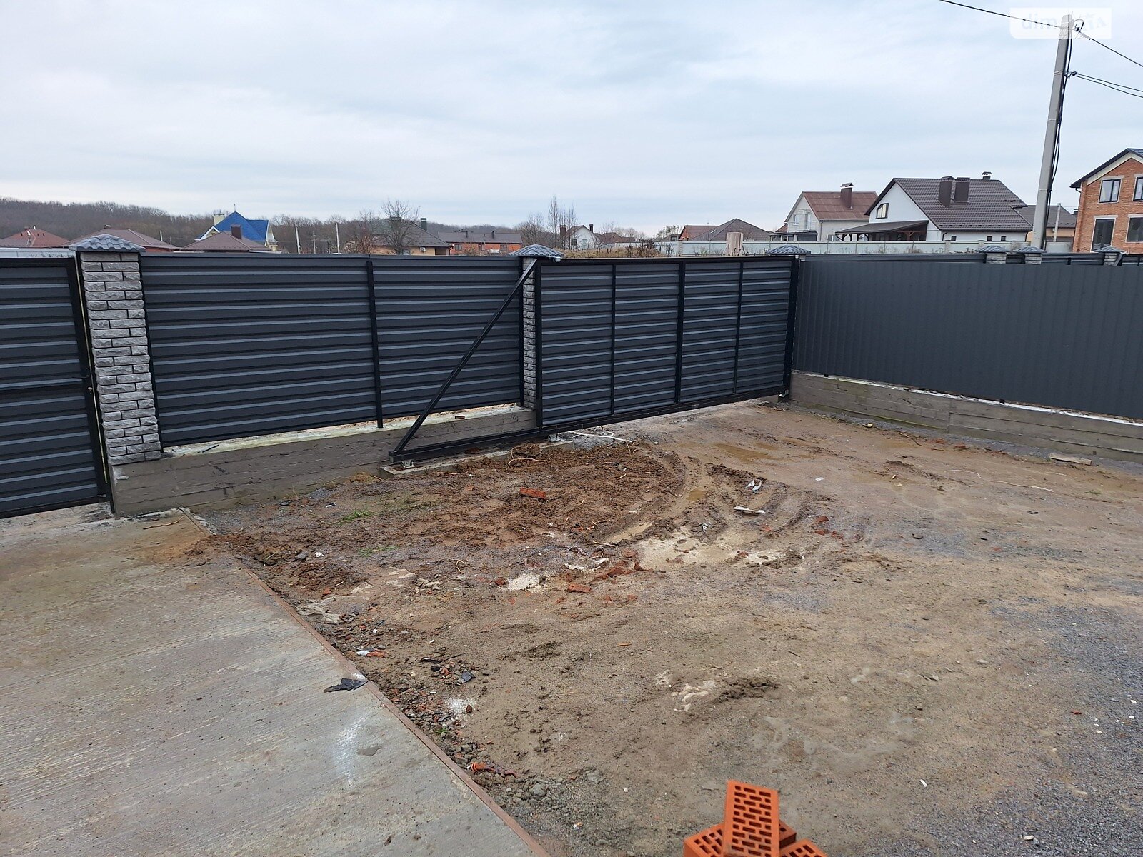 одноэтажный дом, 100 кв. м, кирпич. Продажа в Виннице район Старый город фото 1 одноэтажный дом, 100 кв. м, кирпич. Продажа в Виннице район Старый город фото 1