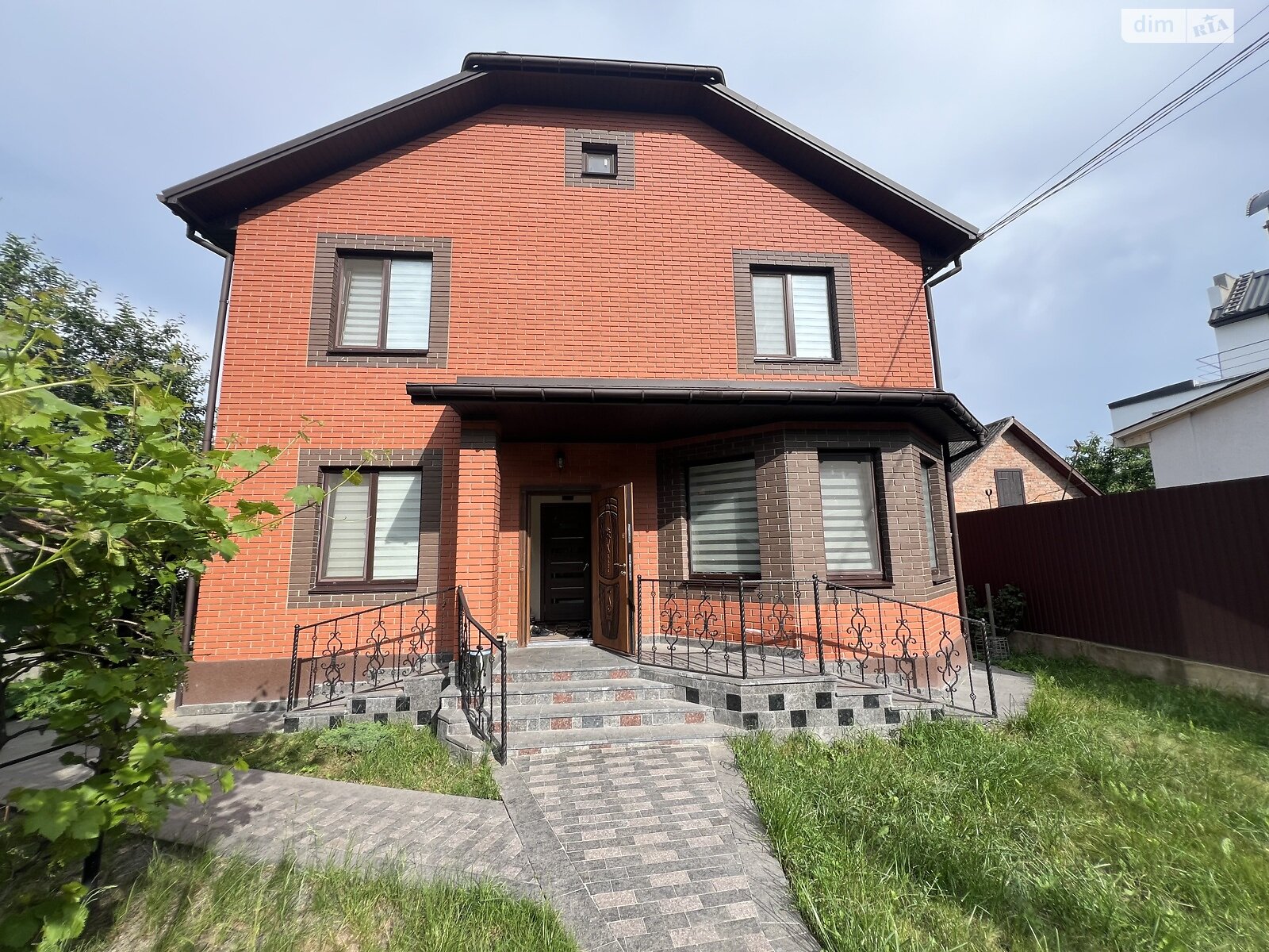двухэтажный дом с верандой, 140 кв. м, кирпич. Продажа в Виннице район Ленинский фото 1 двухэтажный дом с верандой, 140 кв. м, кирпич. Продажа в Виннице район Ленинский фото 1