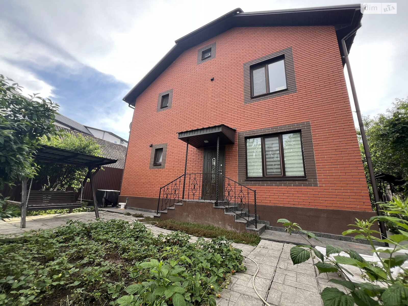 двухэтажный дом с верандой, 140 кв. м, кирпич. Продажа в Виннице район Ленинский фото 1 двухэтажный дом с верандой, 140 кв. м, кирпич. Продажа в Виннице район Ленинский фото 1