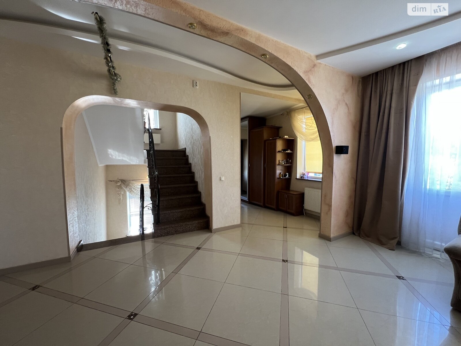 трехэтажный дом с балконом, 248.2 кв. м, кирпич. Продажа в Виннице район Пирогово фото 1 трехэтажный дом с балконом, 248.2 кв. м, кирпич. Продажа в Виннице район Пирогово фото 1