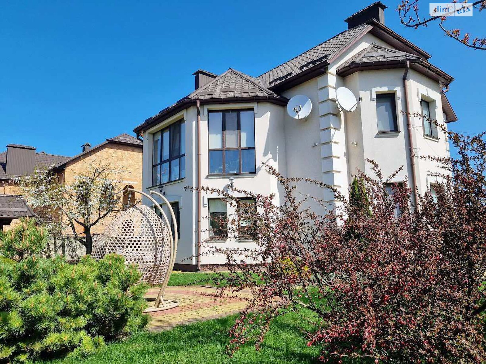 трехэтажный дом с верандой, 266 кв. м, кирпич. Продажа в Агрономичном фото 1 трехэтажный дом с верандой, 266 кв. м, кирпич. Продажа в Агрономичном фото 1