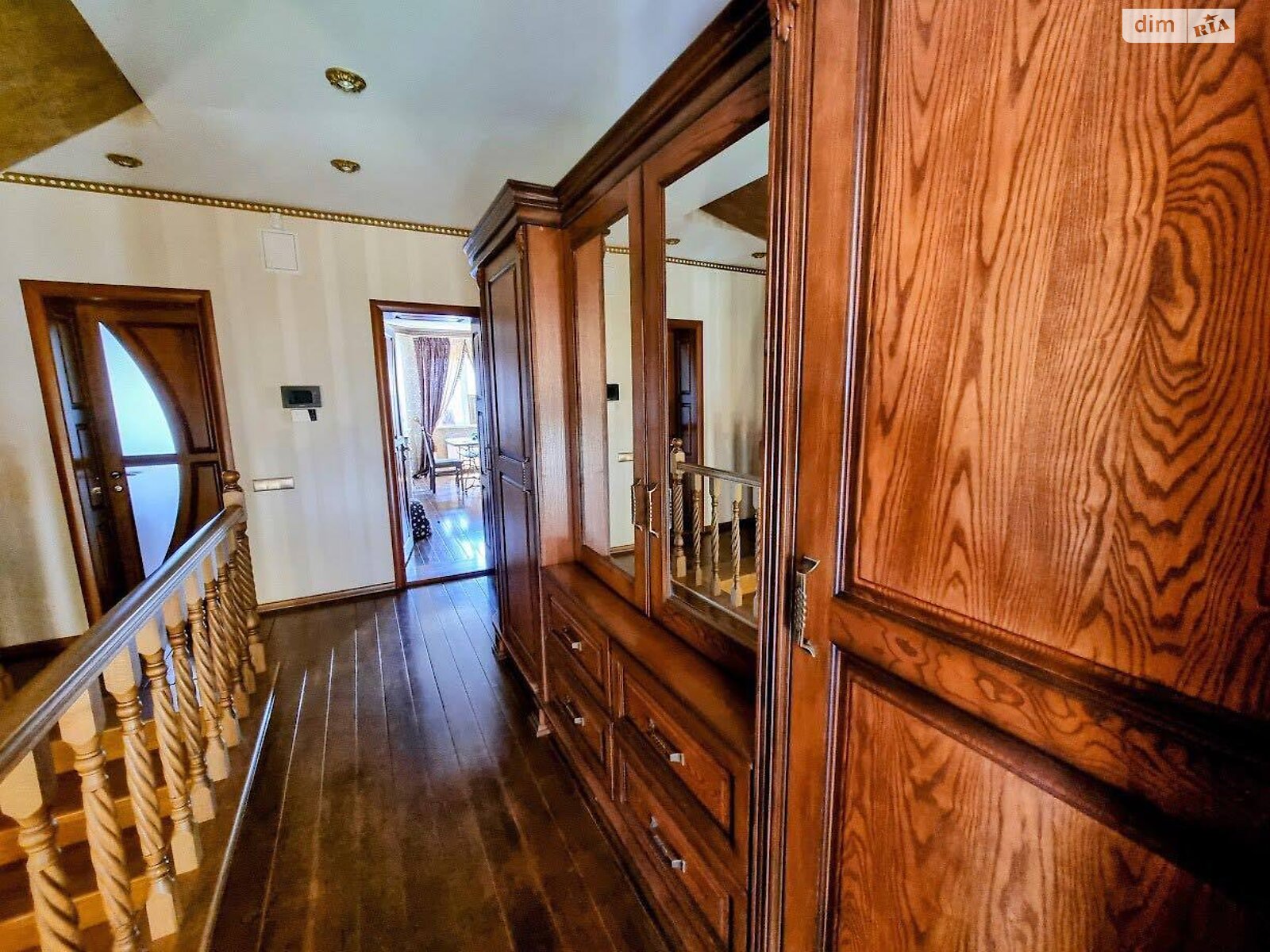 трехэтажный дом с верандой, 266 кв. м, кирпич. Продажа в Агрономичном фото 1 трехэтажный дом с верандой, 266 кв. м, кирпич. Продажа в Агрономичном фото 1
