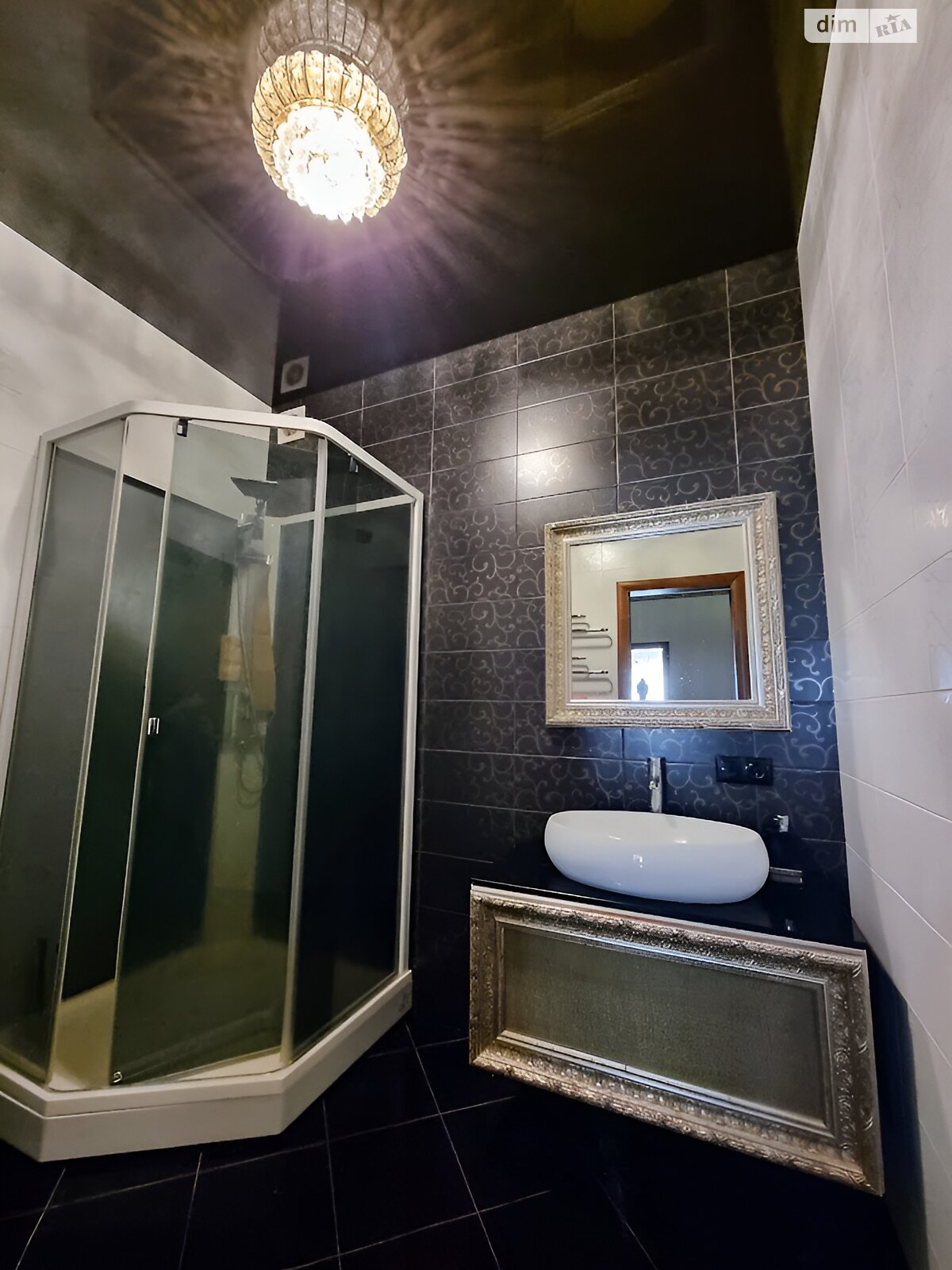 трехэтажный дом с верандой, 266 кв. м, кирпич. Продажа в Агрономичном фото 1 трехэтажный дом с верандой, 266 кв. м, кирпич. Продажа в Агрономичном фото 1