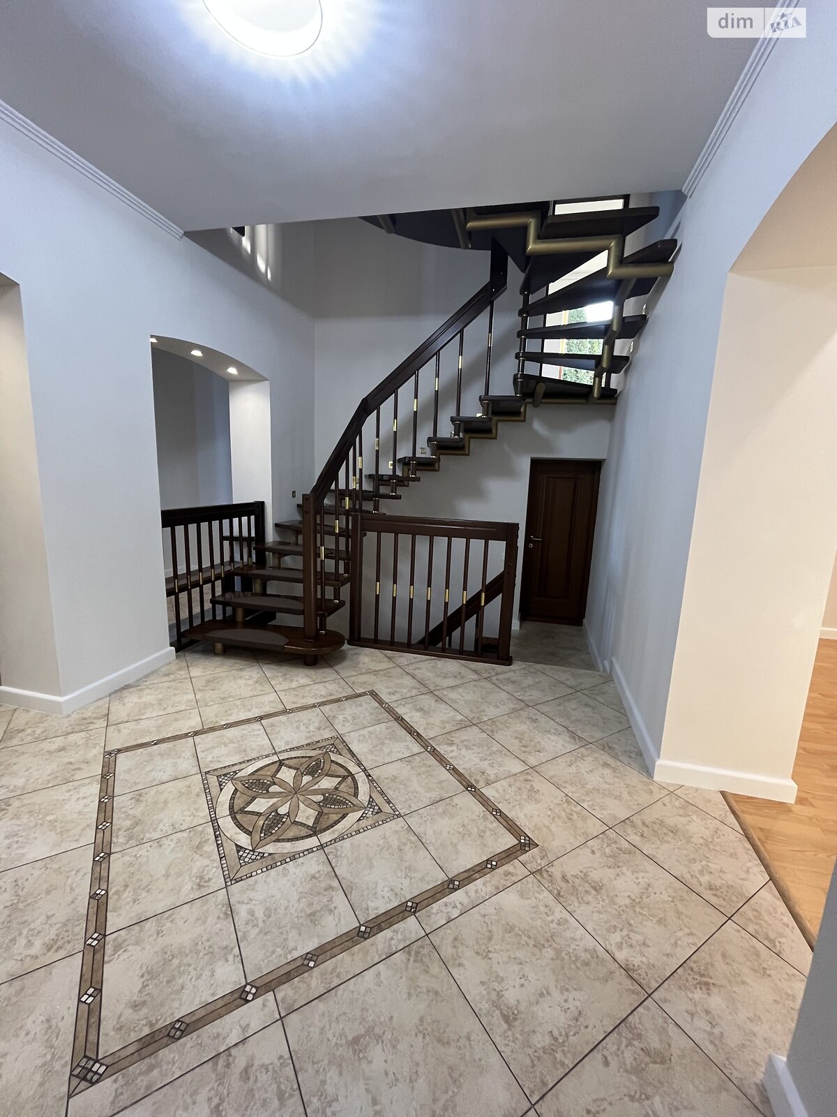 двухэтажный дом беседка, 340 кв. м, кирпич. Продажа в Виннице район Ленинский фото 1 двухэтажный дом беседка, 340 кв. м, кирпич. Продажа в Виннице район Ленинский фото 1