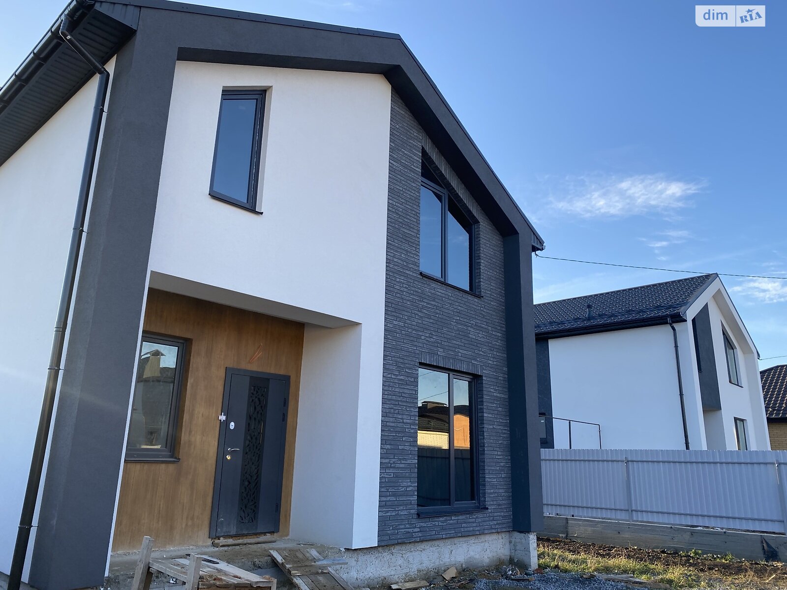 двухэтажный дом, 115 кв. м, кирпич. Продажа в Агрономичном фото 1