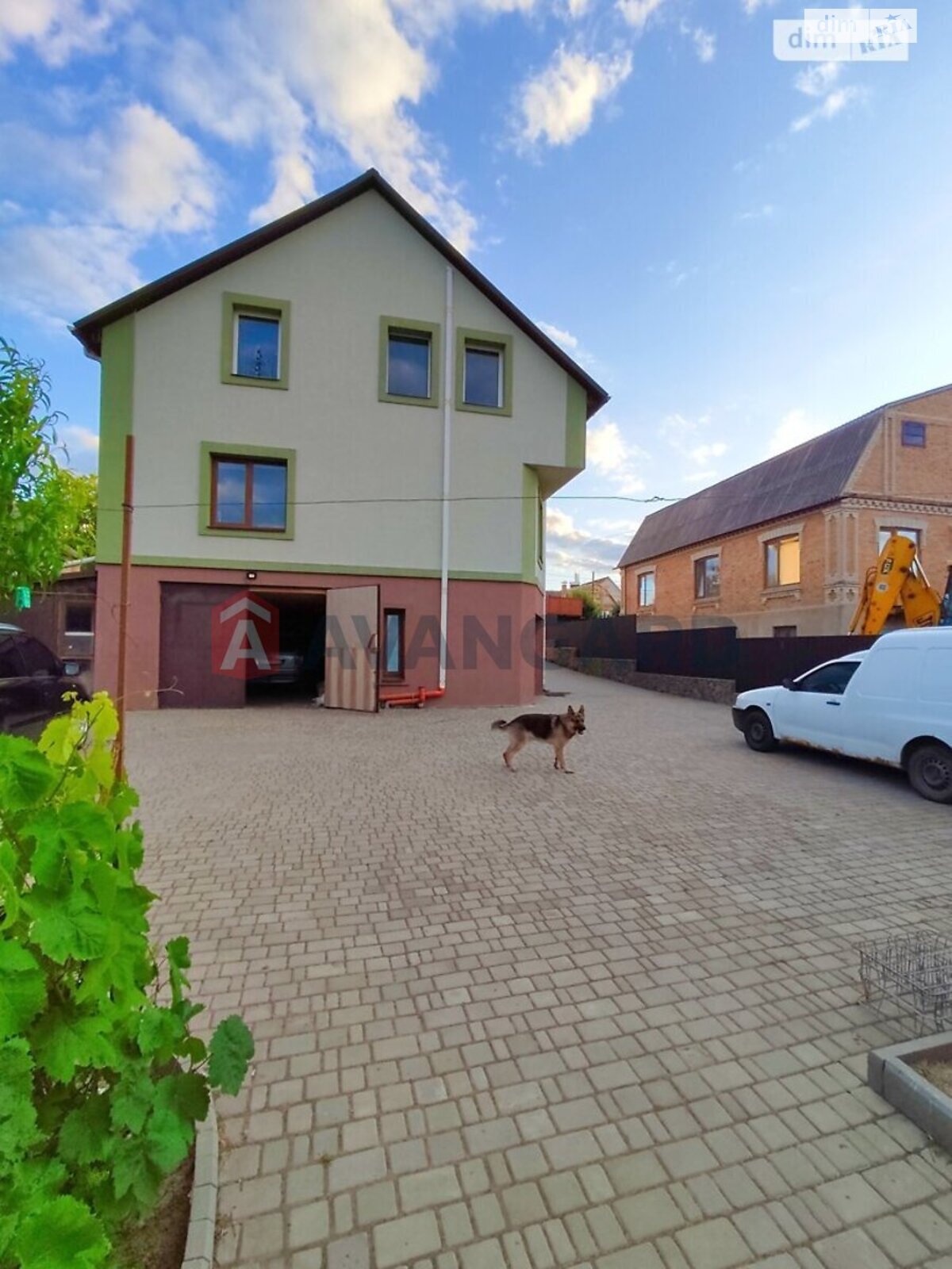 трехэтажный дом, 200 кв. м, кирпич. Продажа в Виннице район Ленинский фото 1