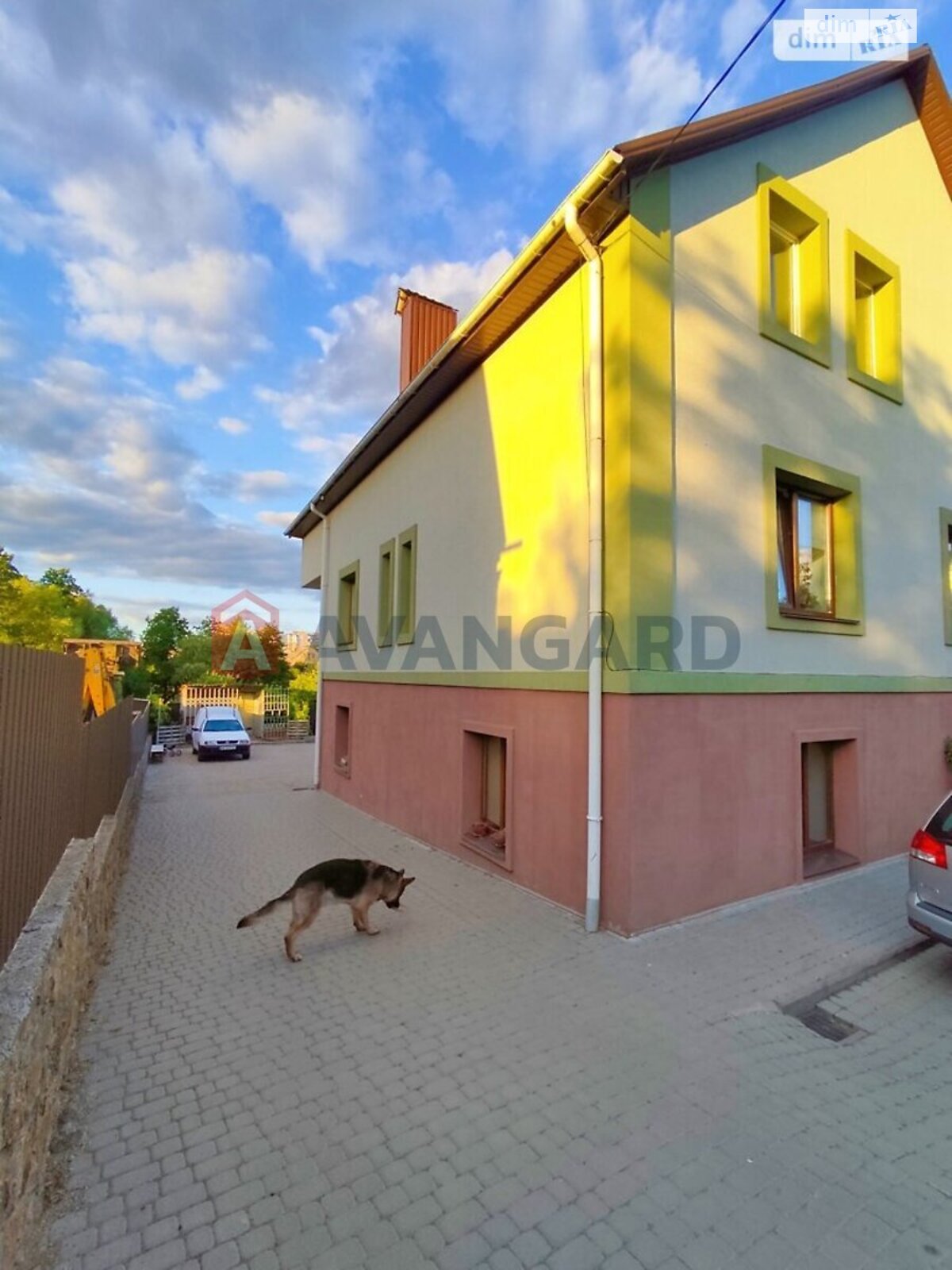 трехэтажный дом, 200 кв. м, кирпич. Продажа в Виннице район Ленинский фото 1