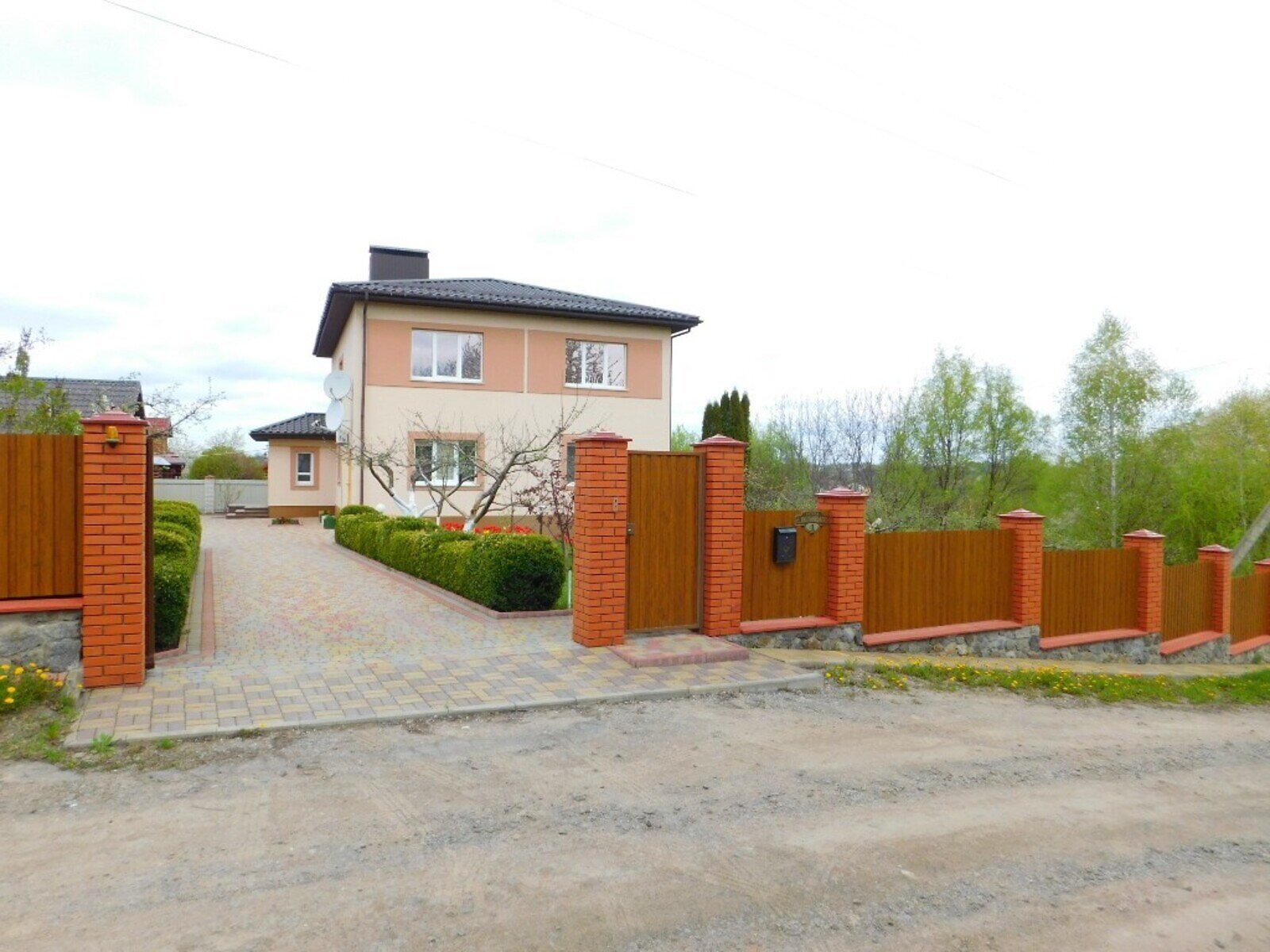 двухэтажный дом, 239 кв. м, кирпич. Продажа в Луке-Мелешковской фото 1 двухэтажный дом, 239 кв. м, кирпич. Продажа в Луке-Мелешковской фото 1