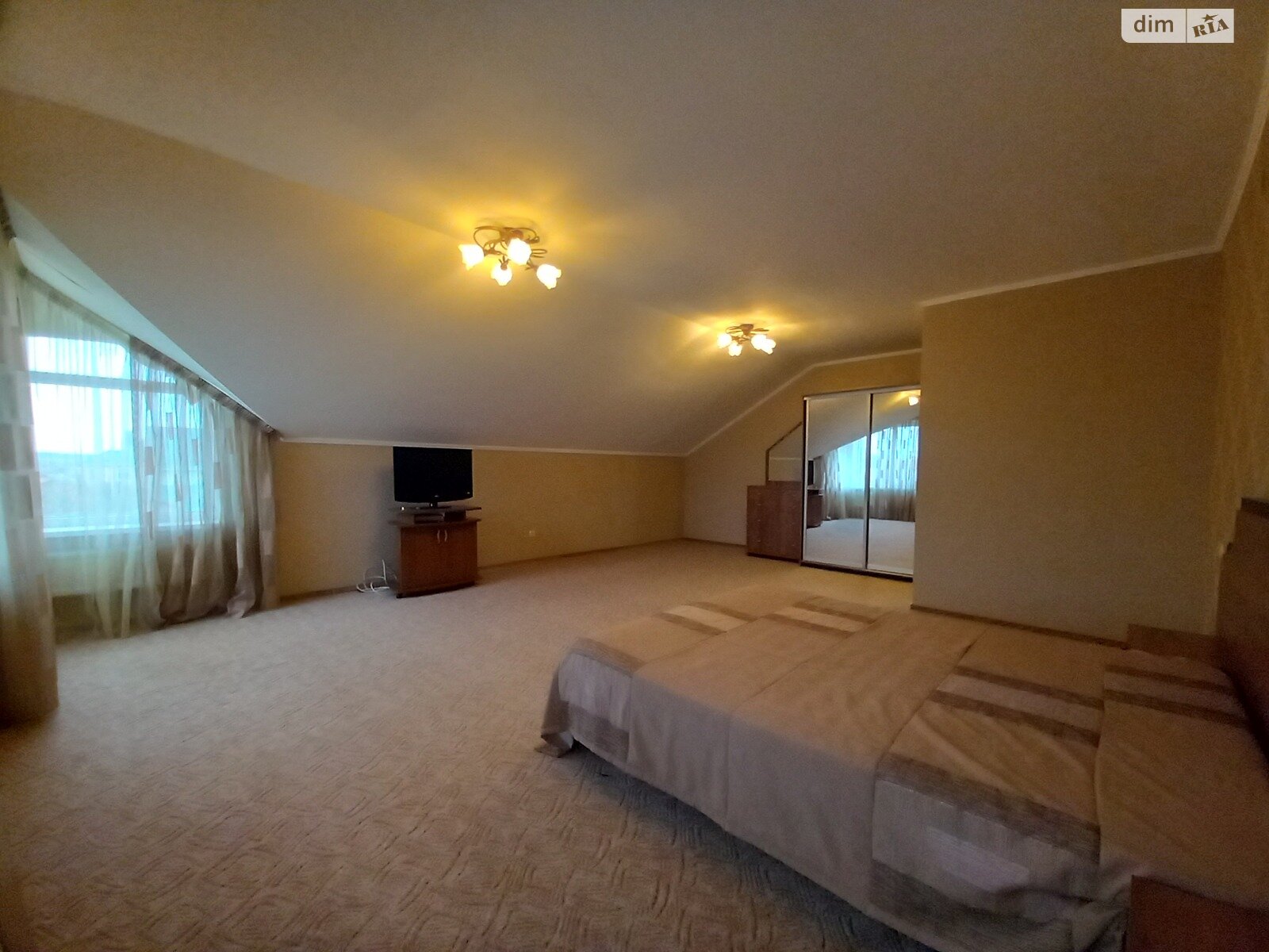 двухэтажный дом с верандой, 245 кв. м, кирпич. Продажа в Виннице район Пирогово фото 1