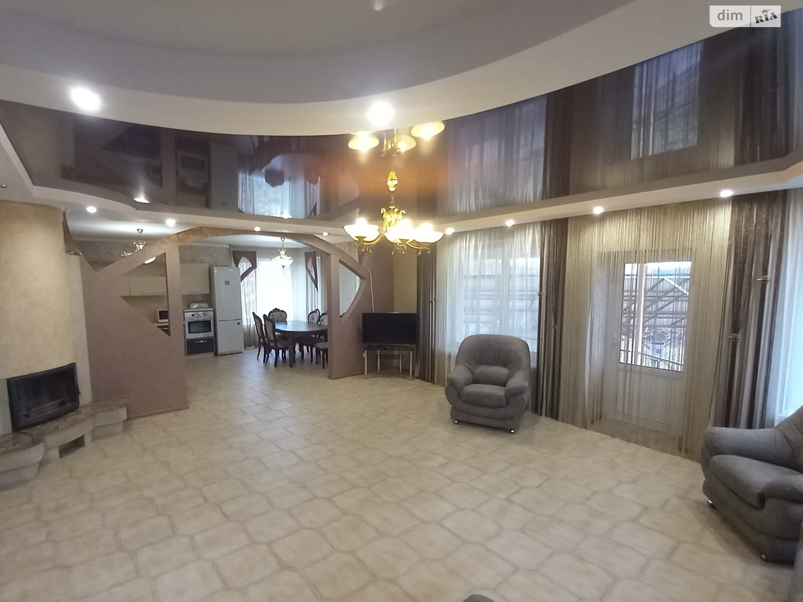 двухэтажный дом с верандой, 245 кв. м, кирпич. Продажа в Виннице район Пирогово фото 1