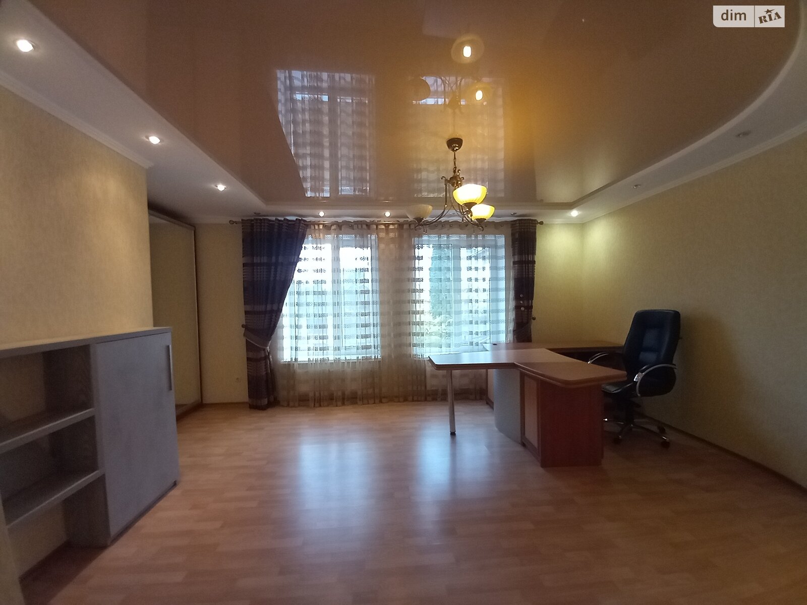 двухэтажный дом с верандой, 245 кв. м, кирпич. Продажа в Виннице район Пирогово фото 1