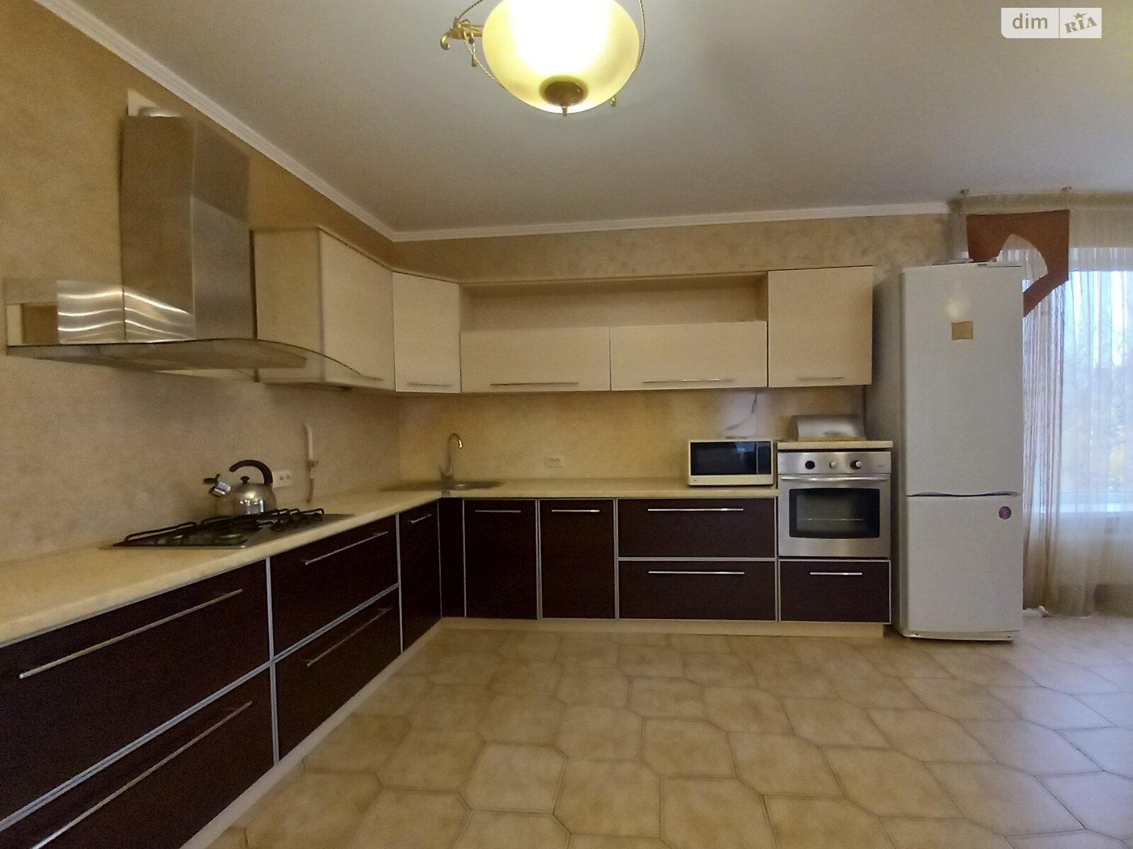 двухэтажный дом с верандой, 245 кв. м, кирпич. Продажа в Виннице район Пирогово фото 1