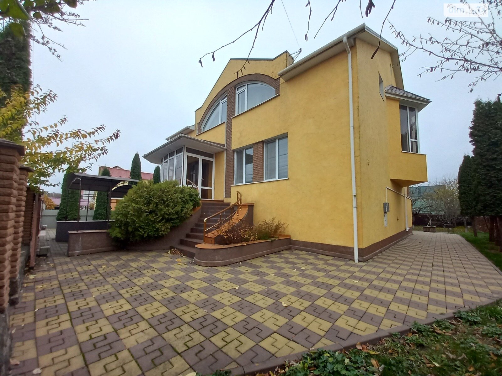 двухэтажный дом с верандой, 245 кв. м, кирпич. Продажа в Виннице район Пирогово фото 1