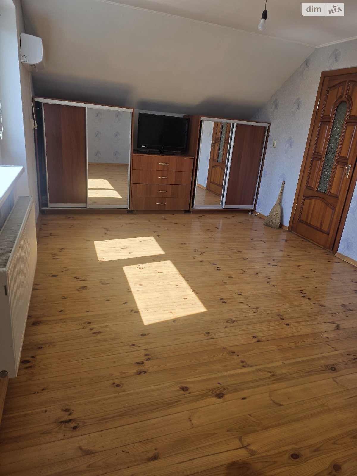 трехэтажный дом с гаражом, 230 кв. м, кирпич. Продажа в Виннице район Пирогово фото 1 трехэтажный дом с гаражом, 230 кв. м, кирпич. Продажа в Виннице район Пирогово фото 1