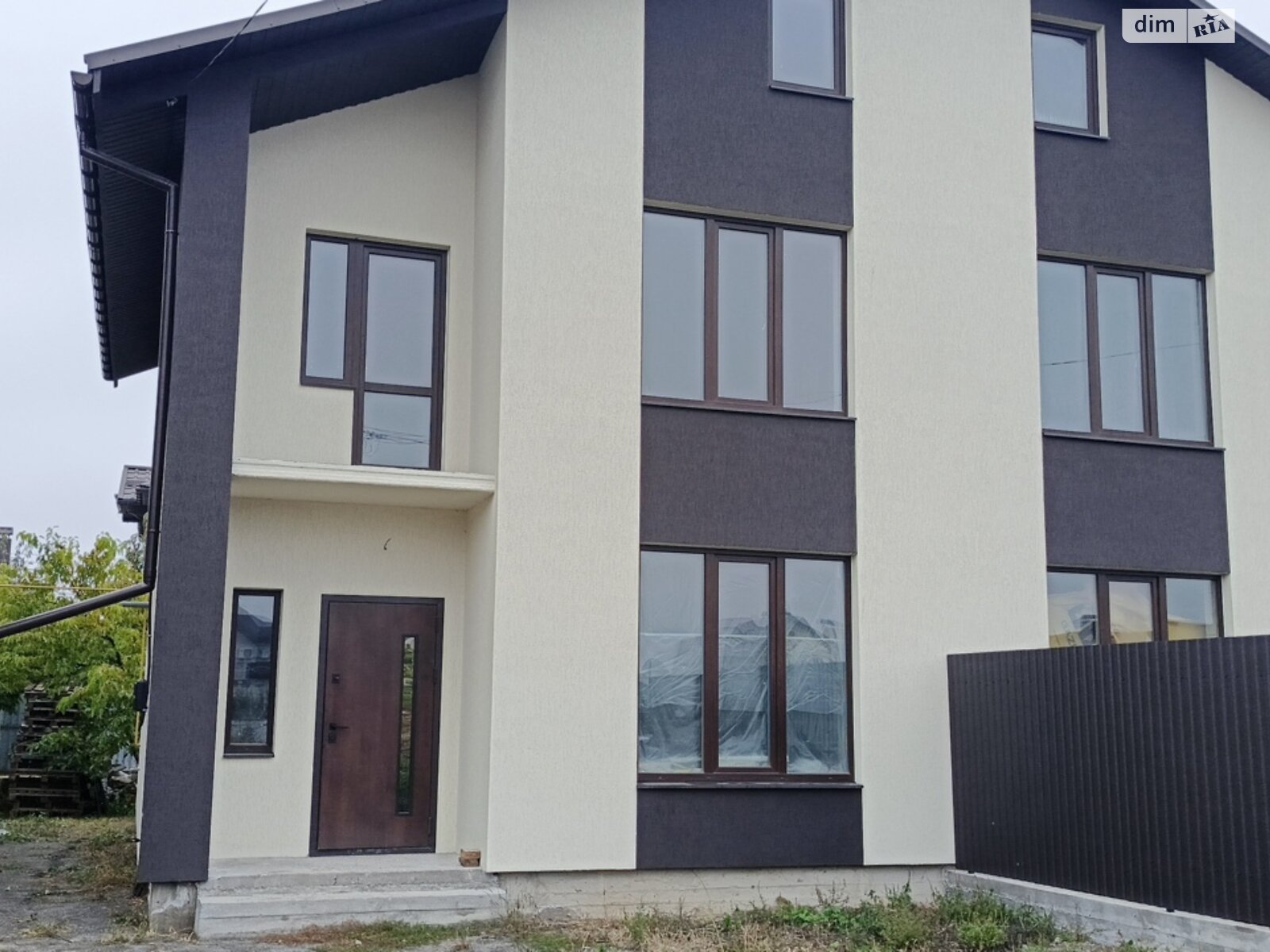 трехэтажный дом, 120 кв. м, кирпич. Продажа в Агрономичном фото 1 трехэтажный дом, 120 кв. м, кирпич. Продажа в Агрономичном фото 1