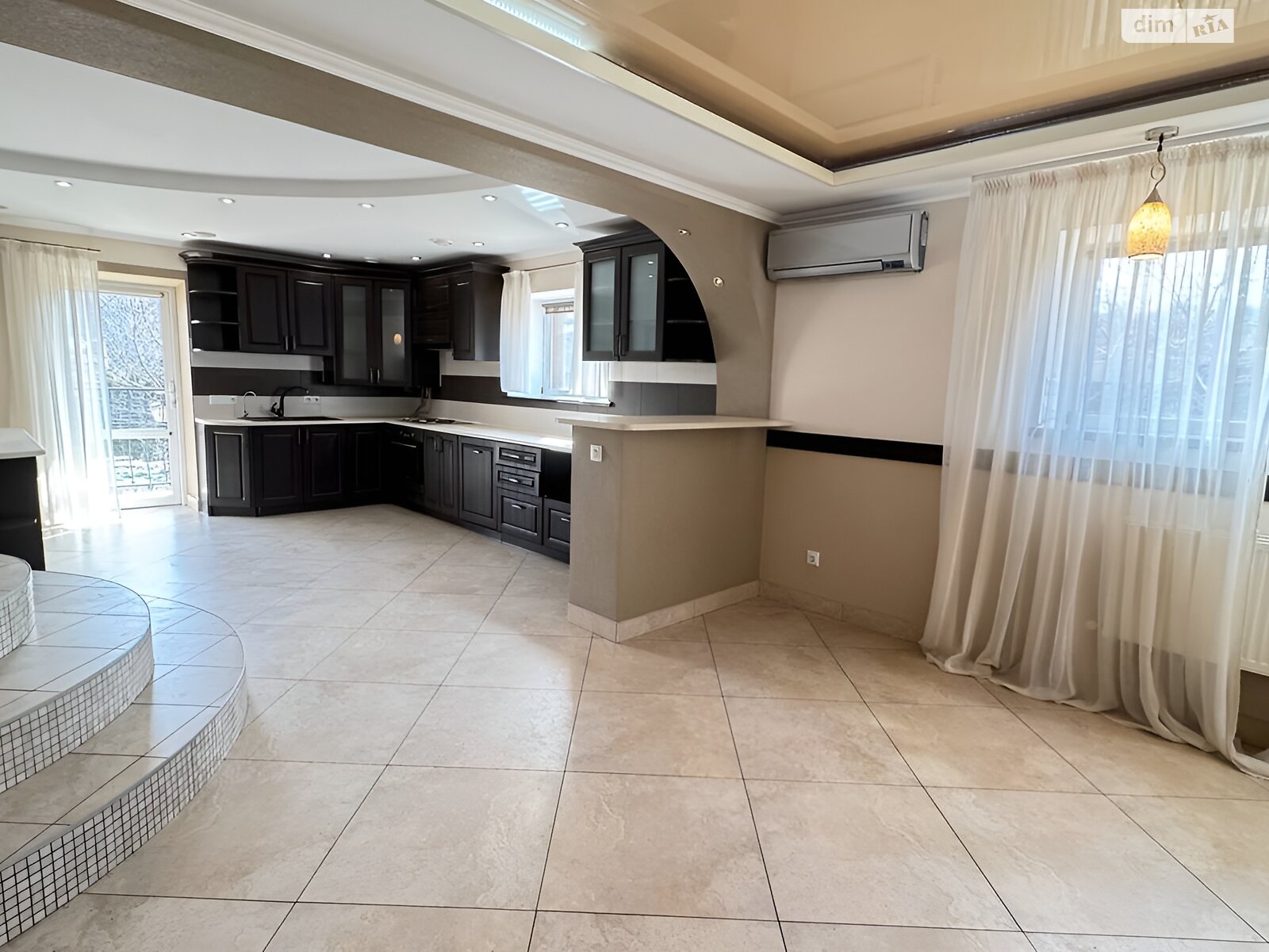 двоповерховий будинок з ремонтом, 180 кв. м, кирпич. Продаж в Вінниці, район П’ятничани фото 1 двоповерховий будинок з ремонтом, 180 кв. м, кирпич. Продаж в Вінниці, район П’ятничани фото 1