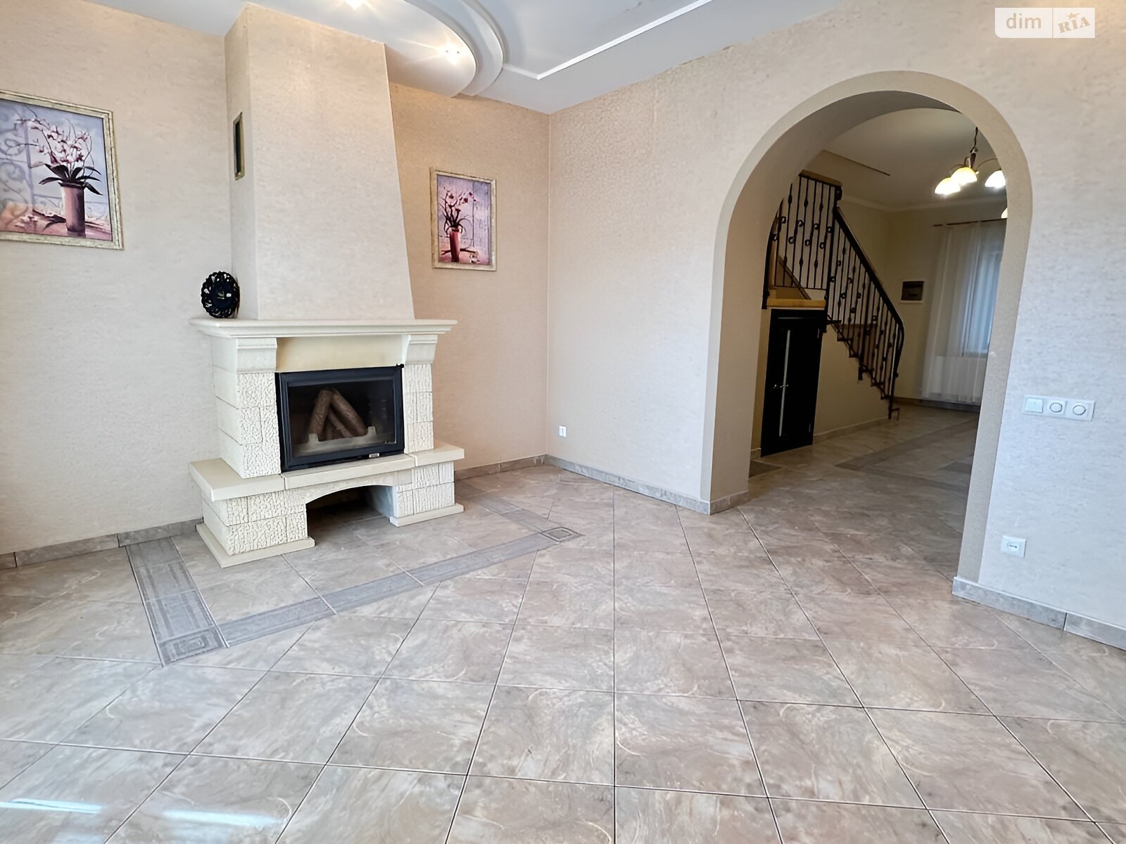 двоповерховий будинок з ремонтом, 180 кв. м, кирпич. Продаж в Вінниці, район П’ятничани фото 1 двоповерховий будинок з ремонтом, 180 кв. м, кирпич. Продаж в Вінниці, район П’ятничани фото 1