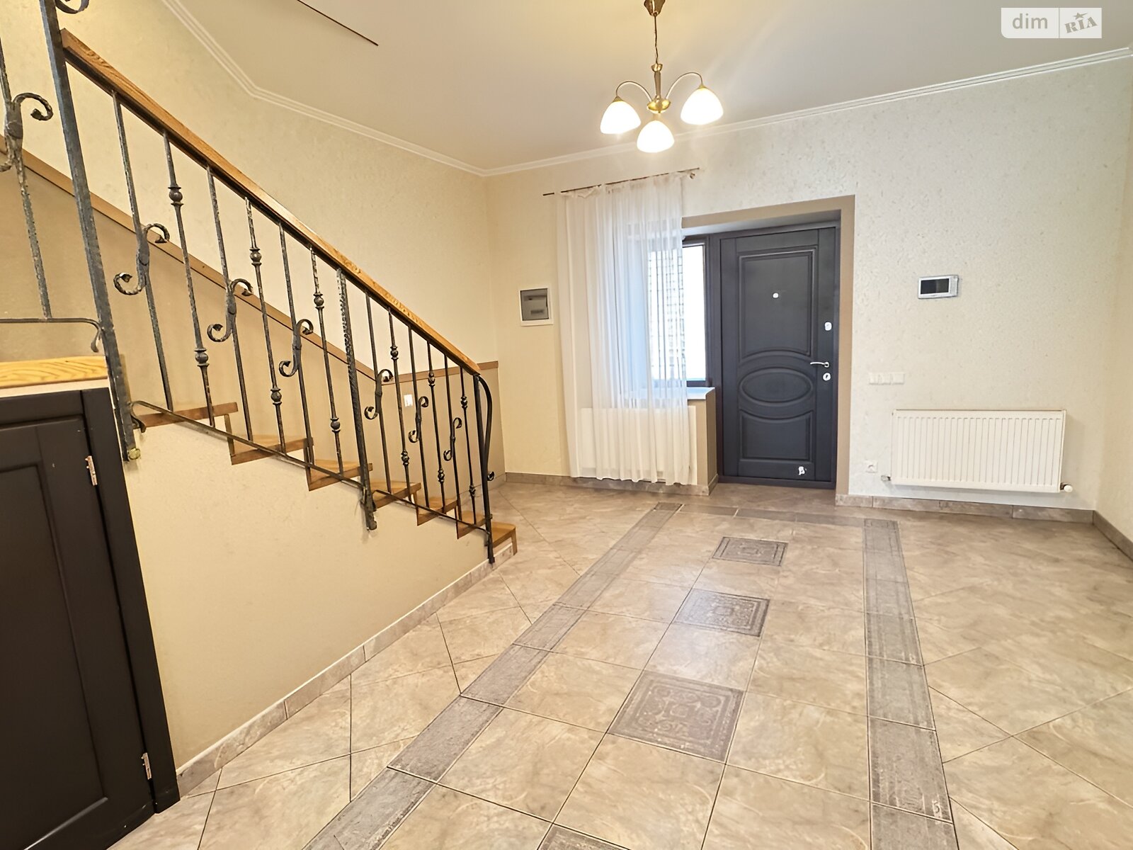 двоповерховий будинок з ремонтом, 180 кв. м, кирпич. Продаж в Вінниці, район П’ятничани фото 1 двоповерховий будинок з ремонтом, 180 кв. м, кирпич. Продаж в Вінниці, район П’ятничани фото 1