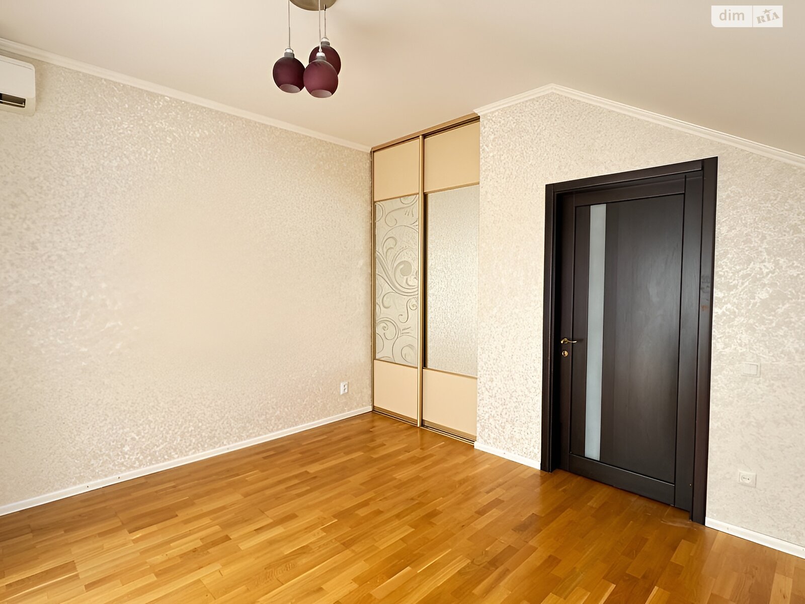 двоповерховий будинок з ремонтом, 180 кв. м, кирпич. Продаж в Вінниці, район П’ятничани фото 1 двоповерховий будинок з ремонтом, 180 кв. м, кирпич. Продаж в Вінниці, район П’ятничани фото 1