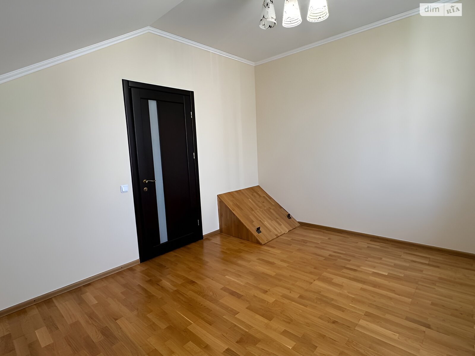 двоповерховий будинок з ремонтом, 180 кв. м, кирпич. Продаж в Вінниці, район П’ятничани фото 1 двоповерховий будинок з ремонтом, 180 кв. м, кирпич. Продаж в Вінниці, район П’ятничани фото 1