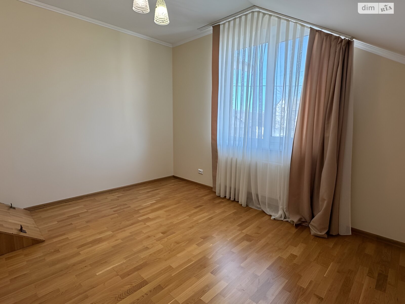 двоповерховий будинок з ремонтом, 180 кв. м, кирпич. Продаж в Вінниці, район П’ятничани фото 1 двоповерховий будинок з ремонтом, 180 кв. м, кирпич. Продаж в Вінниці, район П’ятничани фото 1