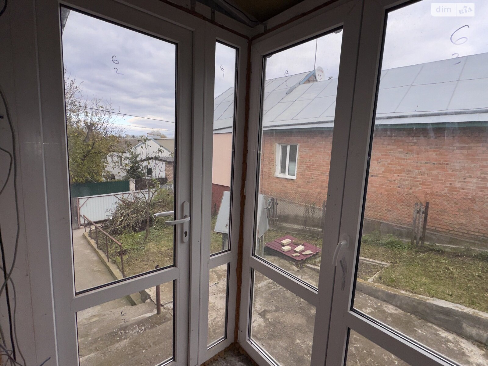 одноэтажный дом с верандой, 65 кв. м, кирпич. Продажа в Виннице район Пятничаны фото 1 одноэтажный дом с верандой, 65 кв. м, кирпич. Продажа в Виннице район Пятничаны фото 1