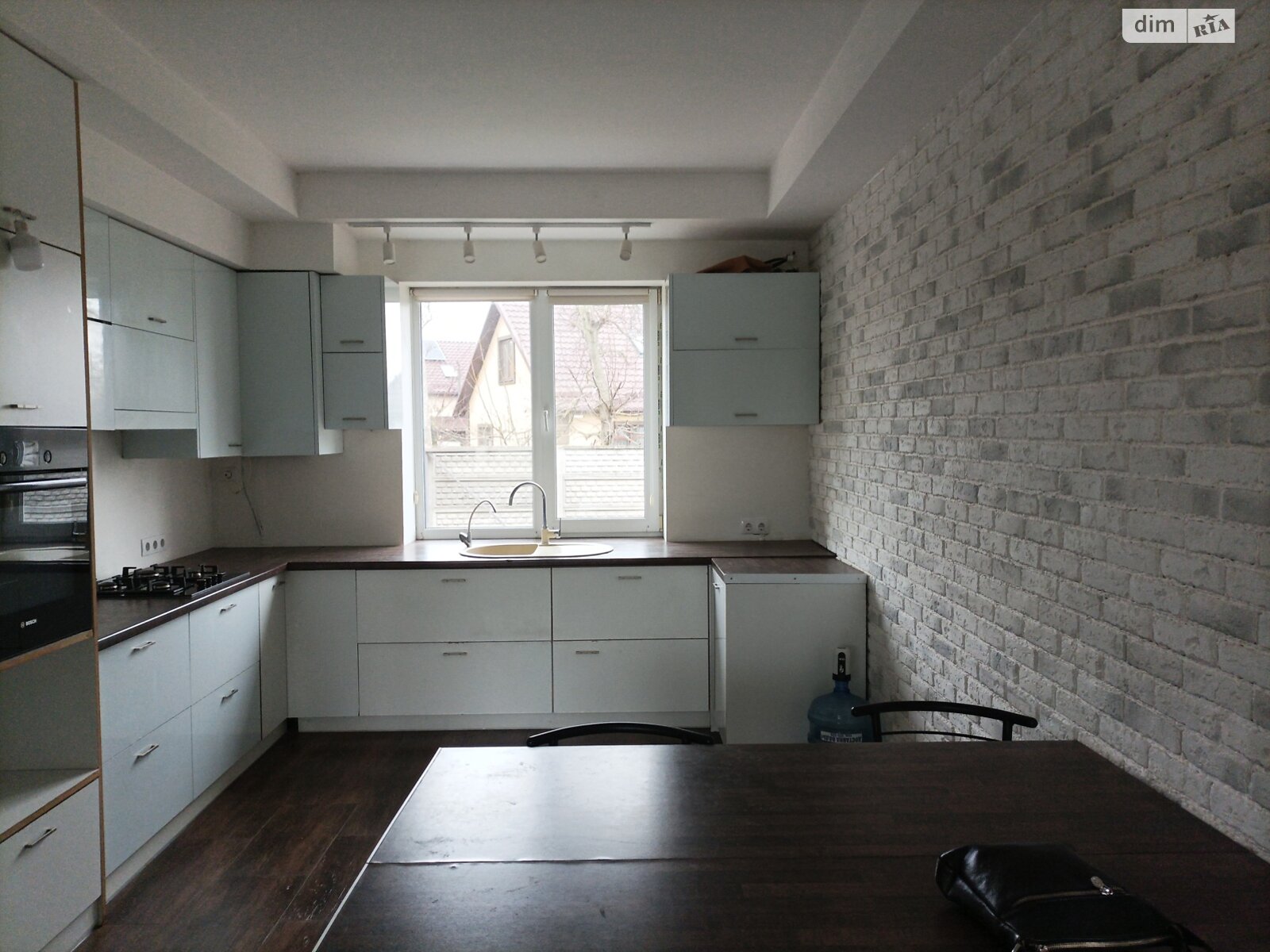 двухэтажный дом с гаражом, 180 кв. м, кирпич. Продажа в Виннице район Пятничаны фото 1