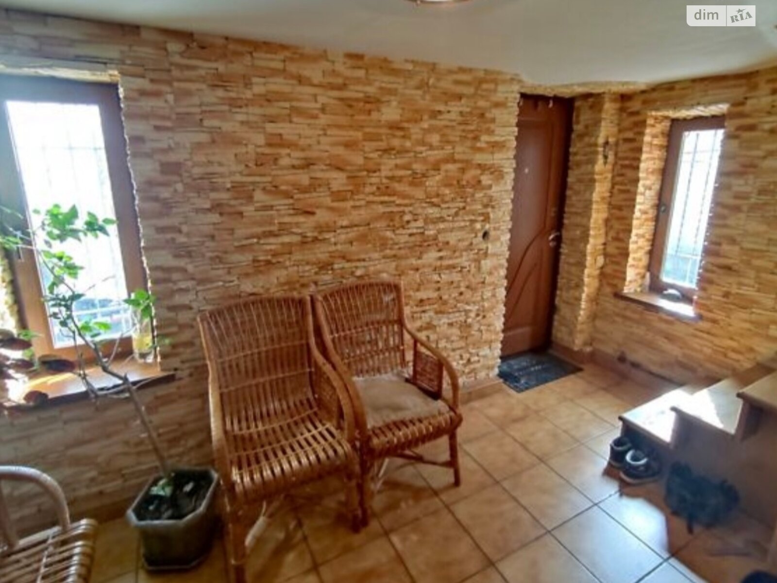 двухэтажный дом с гаражом, 264 кв. м, кирпич. Продажа в Виннице район Пятничаны фото 1 двухэтажный дом с гаражом, 264 кв. м, кирпич. Продажа в Виннице район Пятничаны фото 1