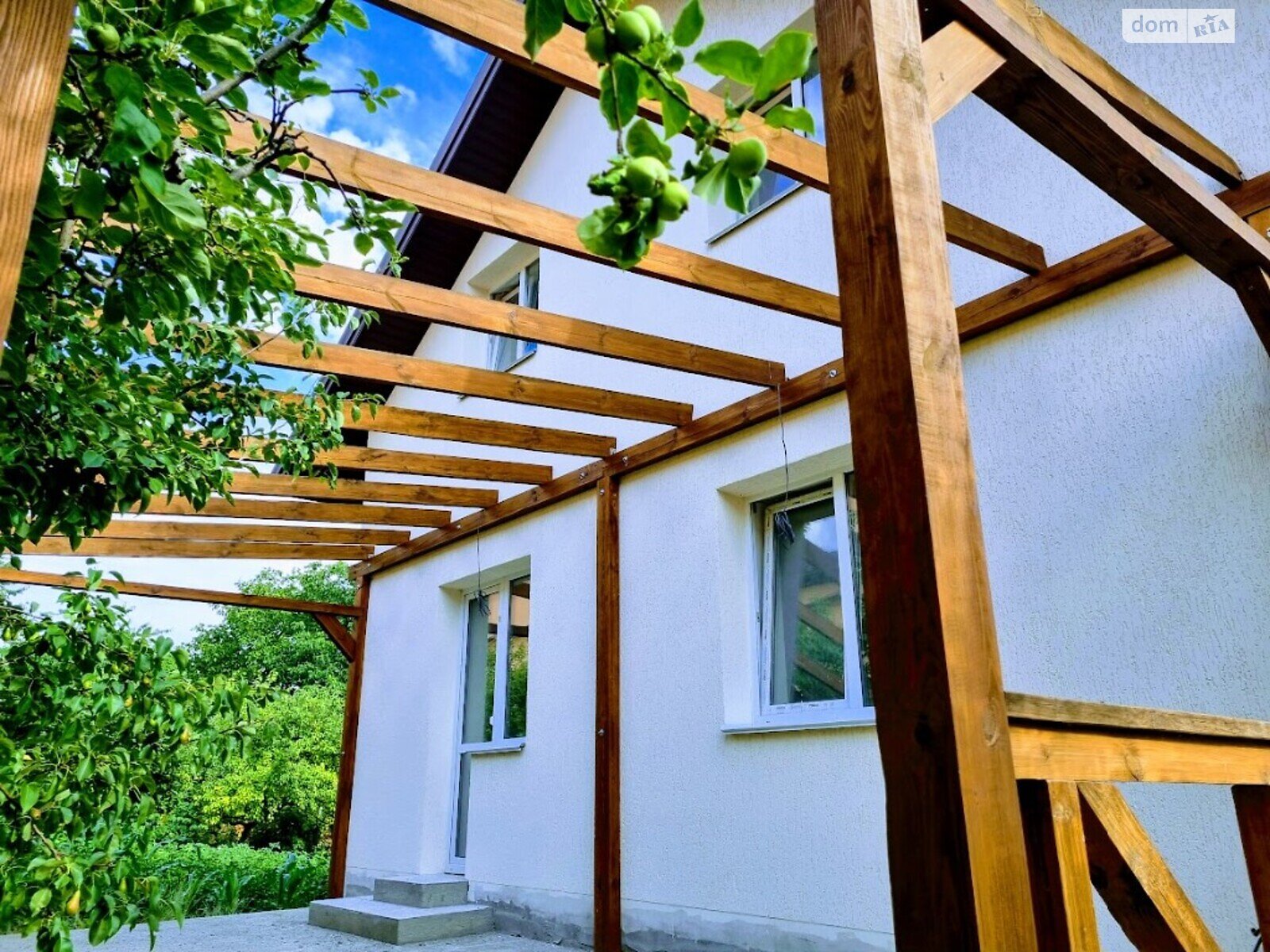 двухэтажный дом с верандой, 210 кв. м, кирпич. Продажа в Виннице район Пятничаны фото 1 двухэтажный дом с верандой, 210 кв. м, кирпич. Продажа в Виннице район Пятничаны фото 1