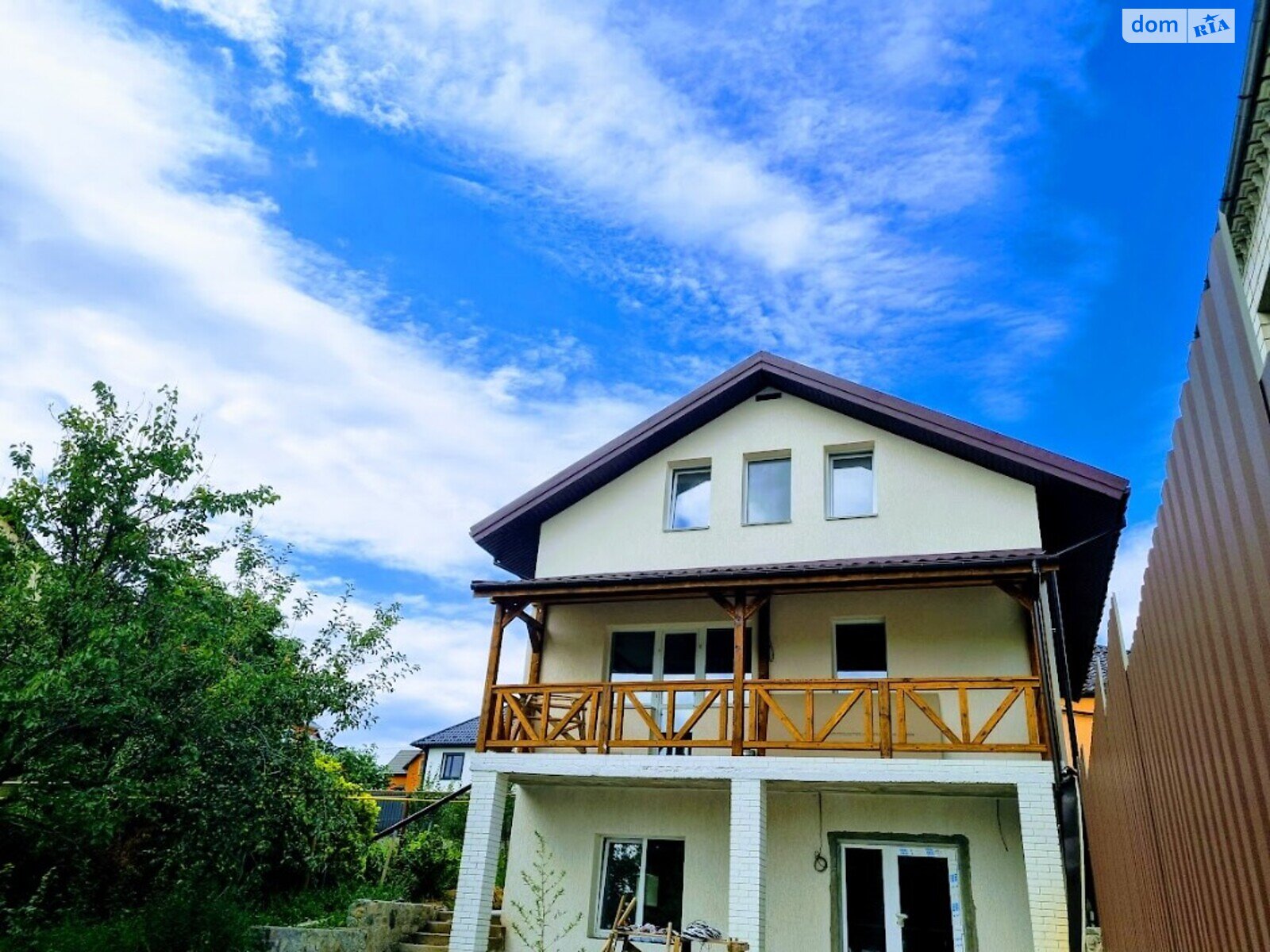 двухэтажный дом с верандой, 210 кв. м, кирпич. Продажа в Виннице район Пятничаны фото 1 двухэтажный дом с верандой, 210 кв. м, кирпич. Продажа в Виннице район Пятничаны фото 1