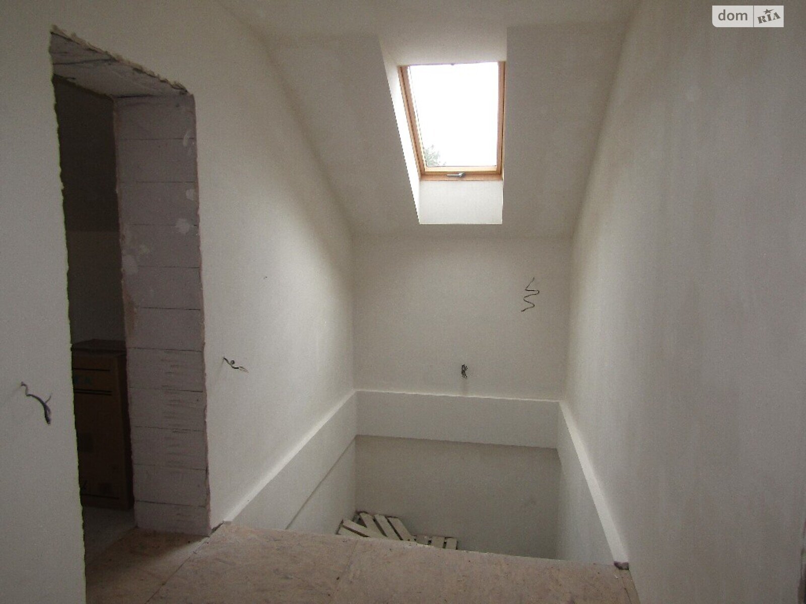 триповерховий будинок з опаленням, 210 кв. м, цегла. Продаж в Вінниці, район П’ятничани фото 1 триповерховий будинок з опаленням, 210 кв. м, цегла. Продаж в Вінниці, район П’ятничани фото 1