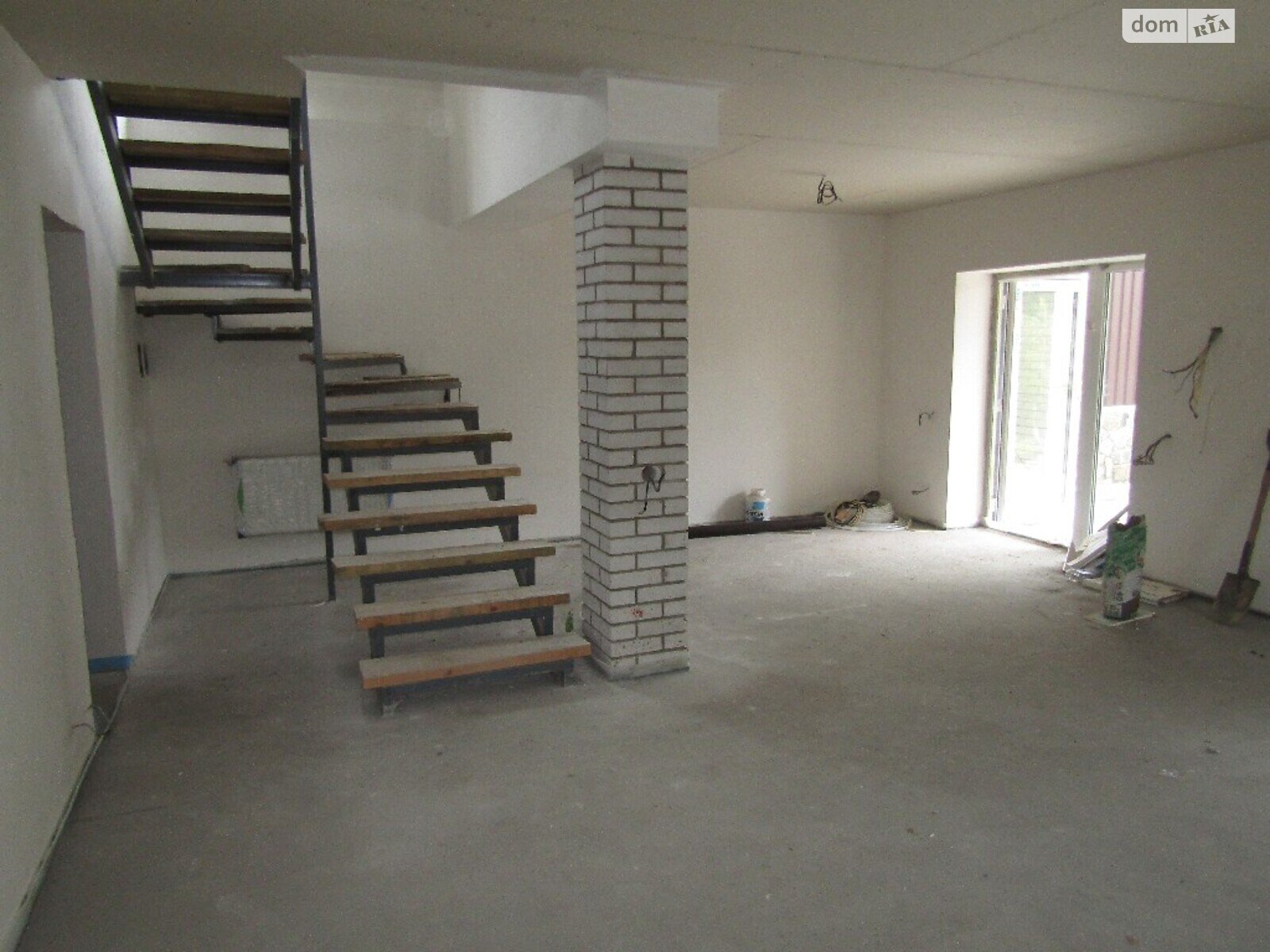 триповерховий будинок з опаленням, 210 кв. м, цегла. Продаж в Вінниці, район П’ятничани фото 1 триповерховий будинок з опаленням, 210 кв. м, цегла. Продаж в Вінниці, район П’ятничани фото 1