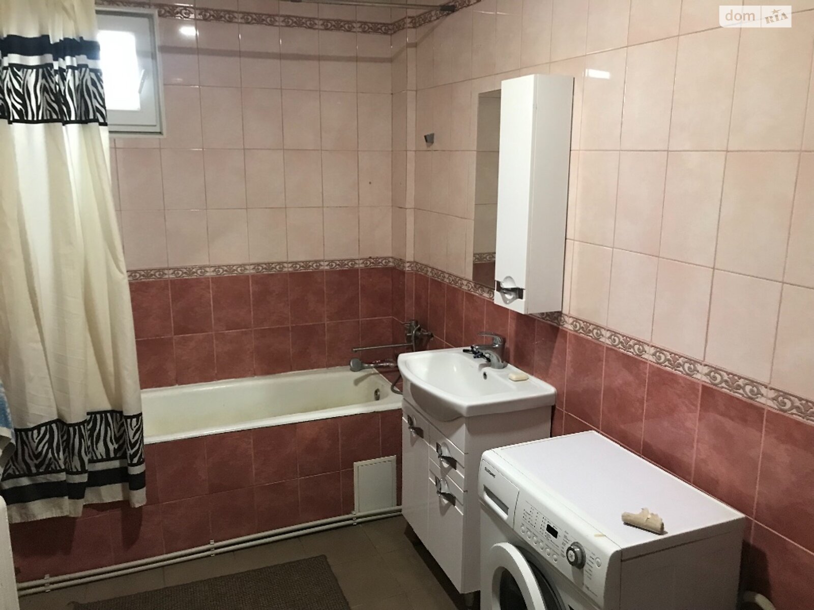 одноэтажный дом с отоплением, 90 кв. м, кирпич. Продажа в Виннице район Пятничаны фото 1 одноэтажный дом с отоплением, 90 кв. м, кирпич. Продажа в Виннице район Пятничаны фото 1