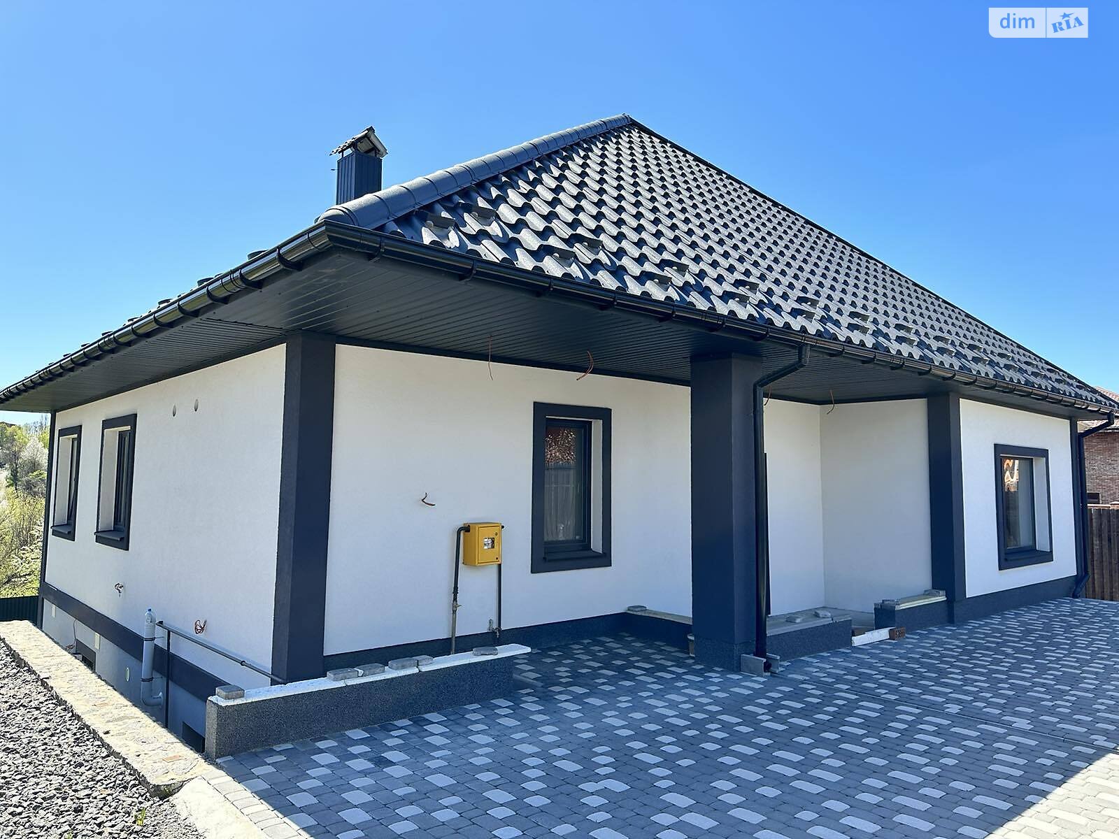 одноэтажный дом с отоплением, 207 кв. м, кирпич. Продажа в Виннице район Пятничаны фото 1 одноэтажный дом с отоплением, 207 кв. м, кирпич. Продажа в Виннице район Пятничаны фото 1