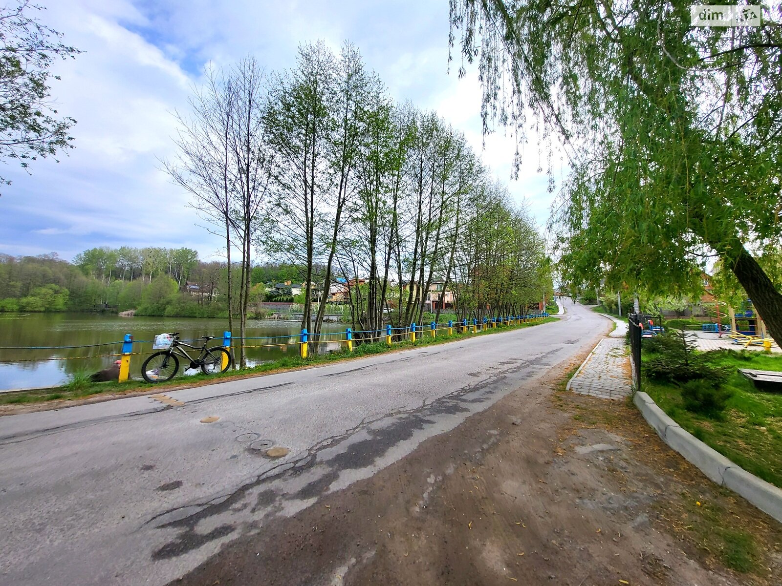 одноэтажный дом с отоплением, 207 кв. м, кирпич. Продажа в Виннице район Пятничаны фото 1 одноэтажный дом с отоплением, 207 кв. м, кирпич. Продажа в Виннице район Пятничаны фото 1