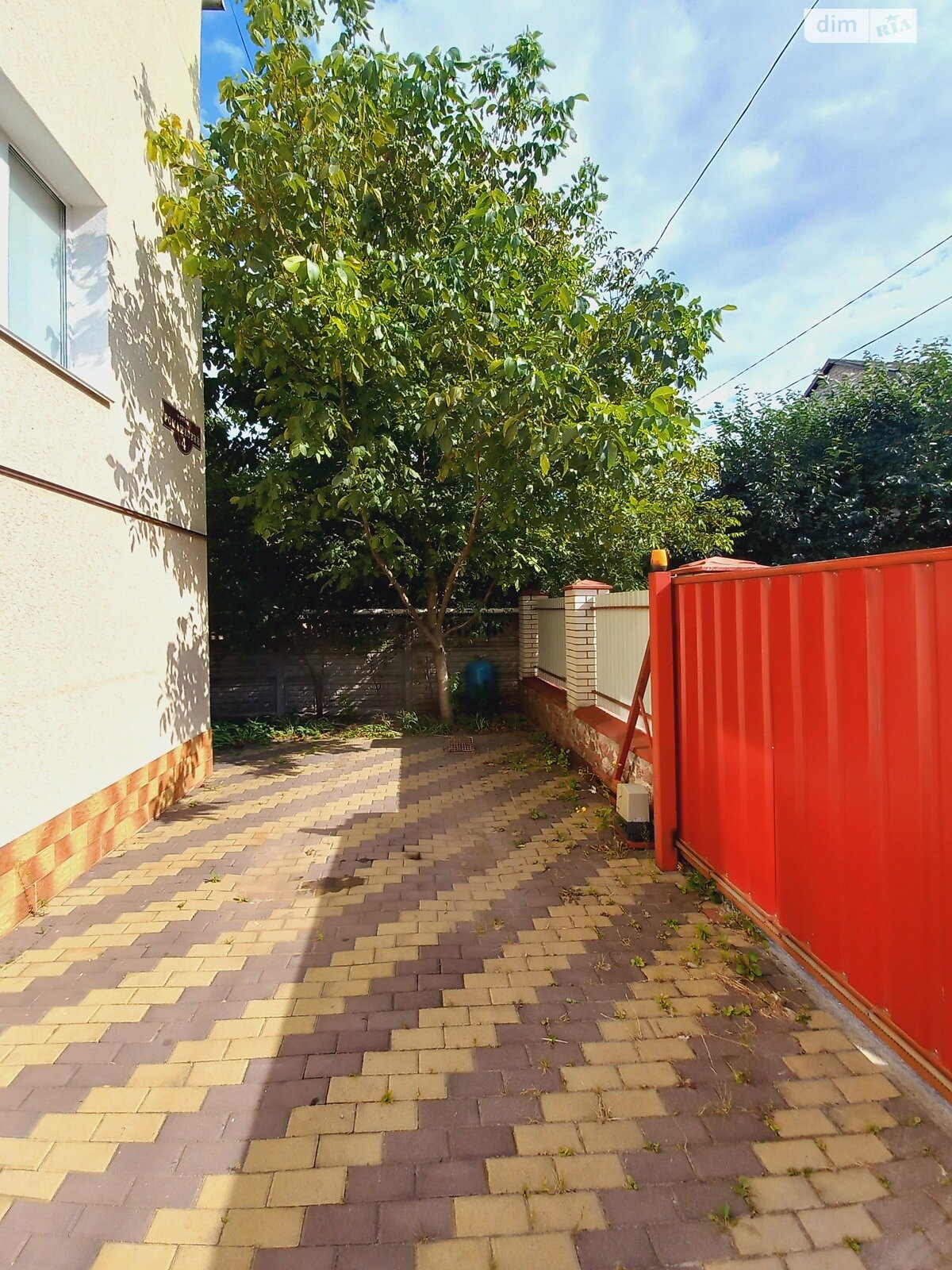 трехэтажный дом с верандой, 256.5 кв. м, кирпич. Продажа в Виннице фото 1 трехэтажный дом с верандой, 256.5 кв. м, кирпич. Продажа в Виннице фото 1